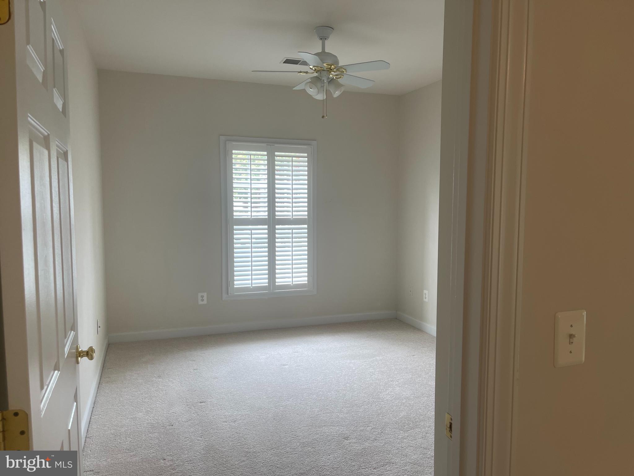 SOUTH RIVER COLONY - Residential