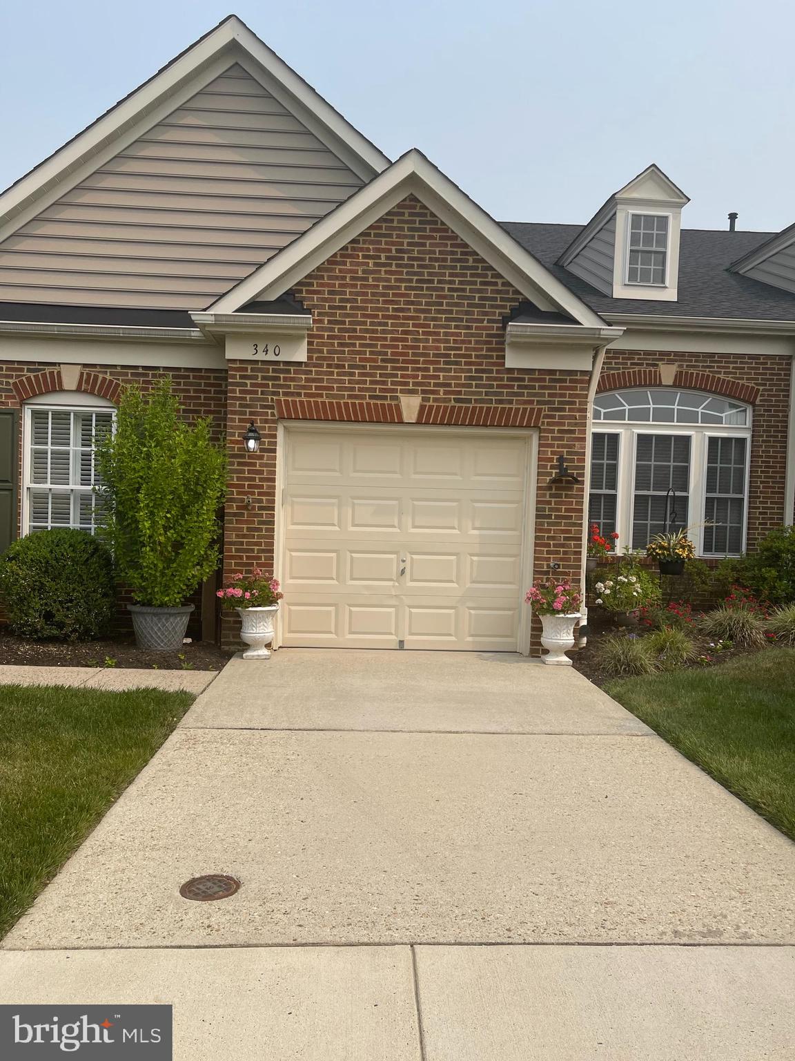 SOUTH RIVER COLONY - Residential