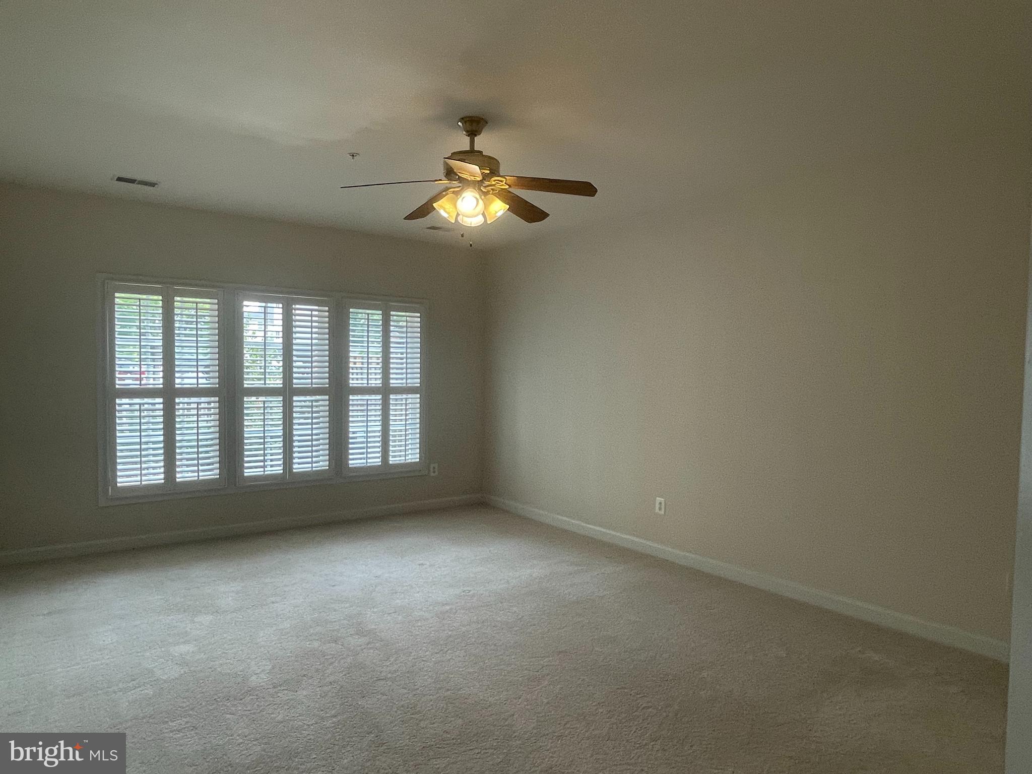 SOUTH RIVER COLONY - Residential