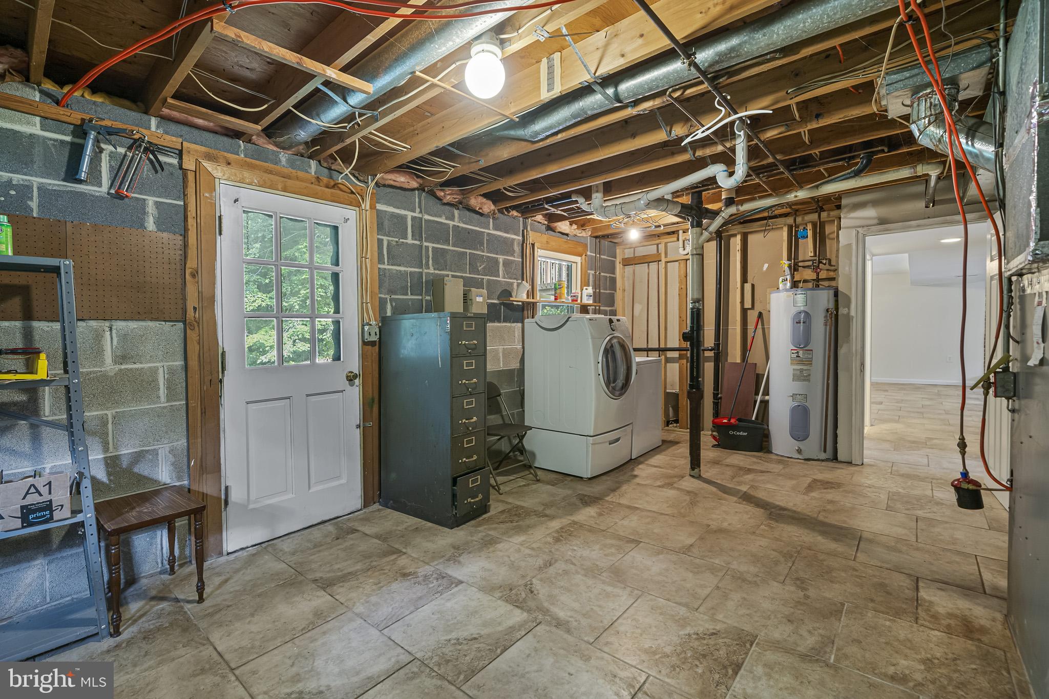 MOUNT CARMEL WOODS - Residential