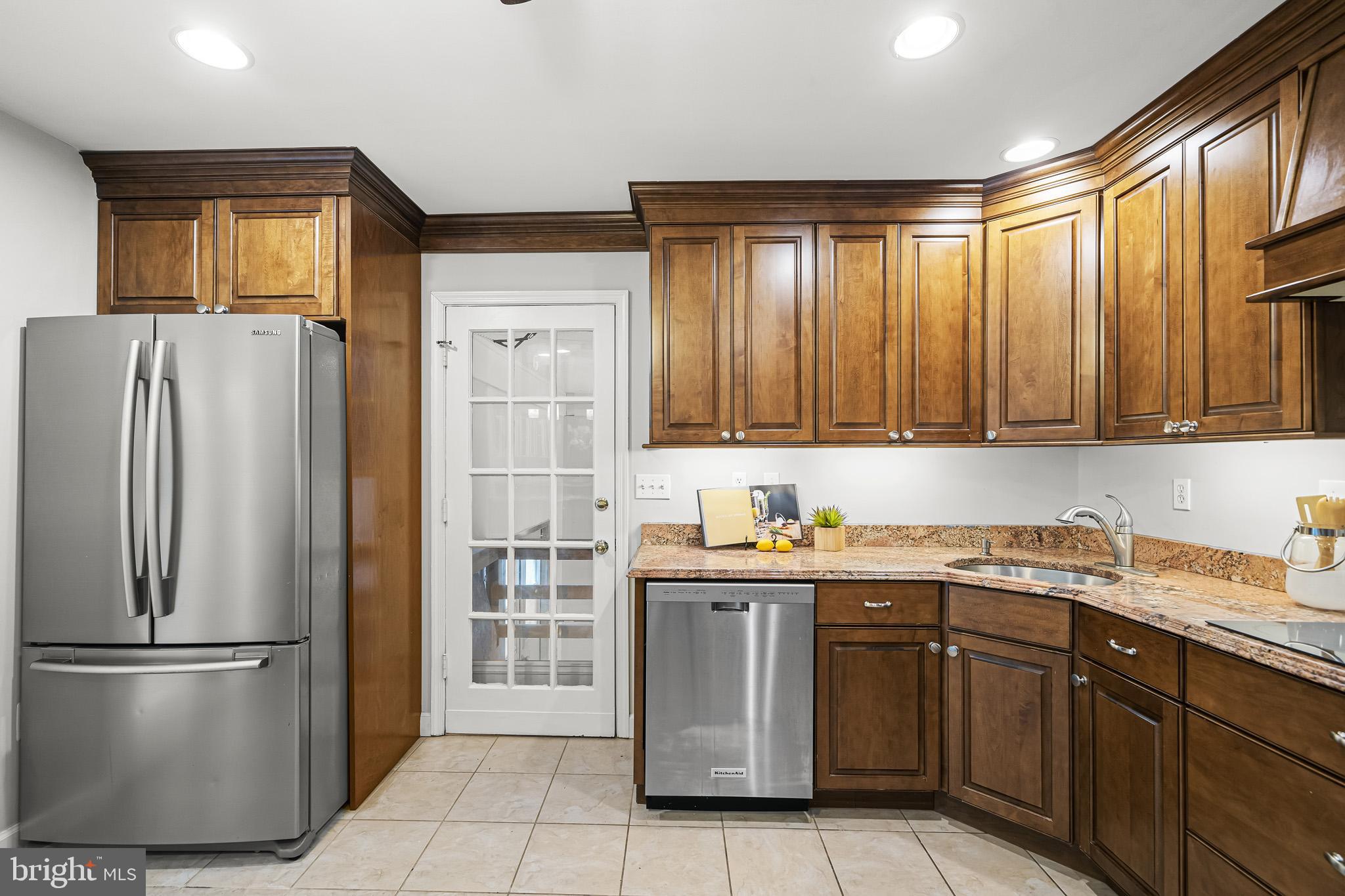 MOUNT CARMEL WOODS - Residential