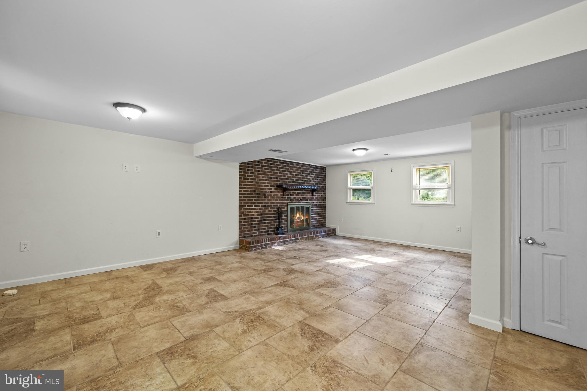 MOUNT CARMEL WOODS - Residential