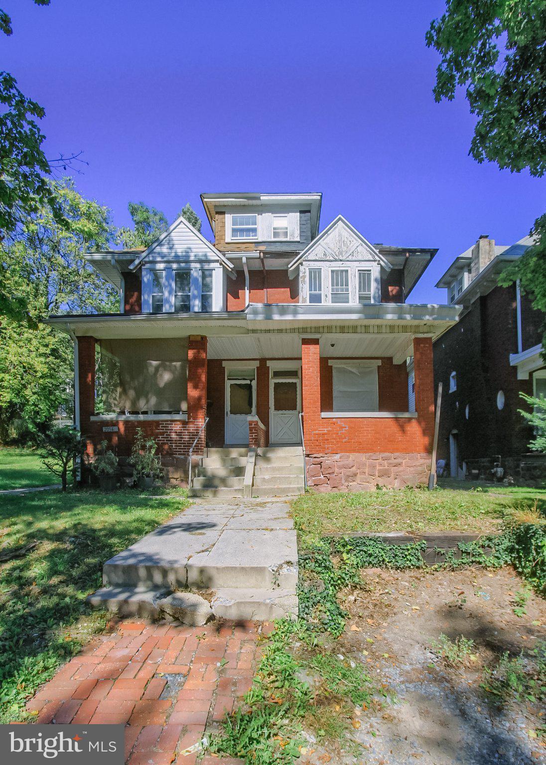 2058 WHITEHALL STREET