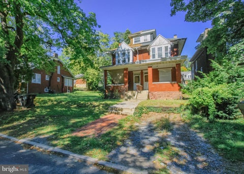 Townhouse For Sale - 2058 Whitehall Street<br/> Dauphin County, HARRISBURG, PA 17103