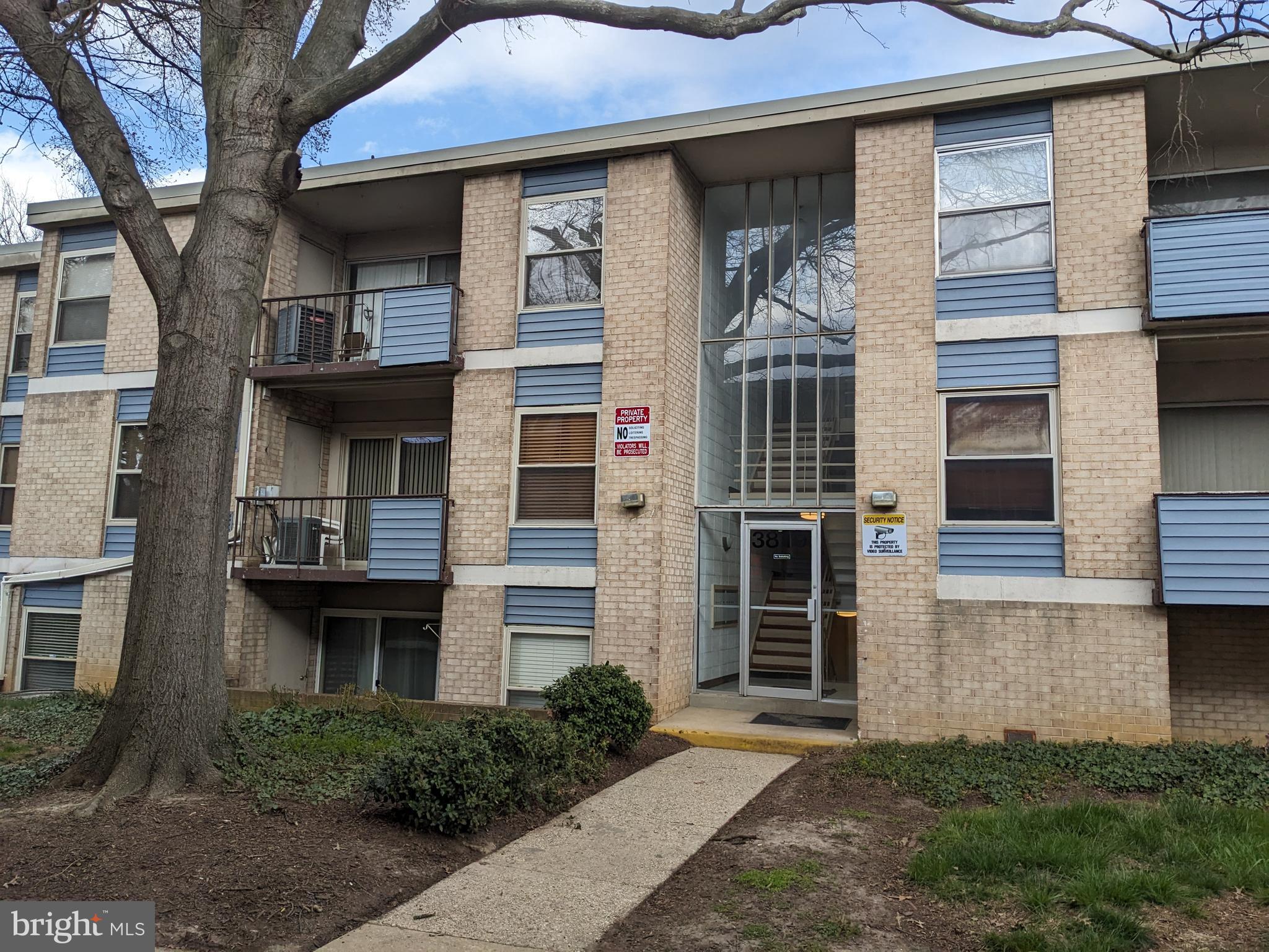 MARLOW TOWERS CONDOMINIUMS - Residential