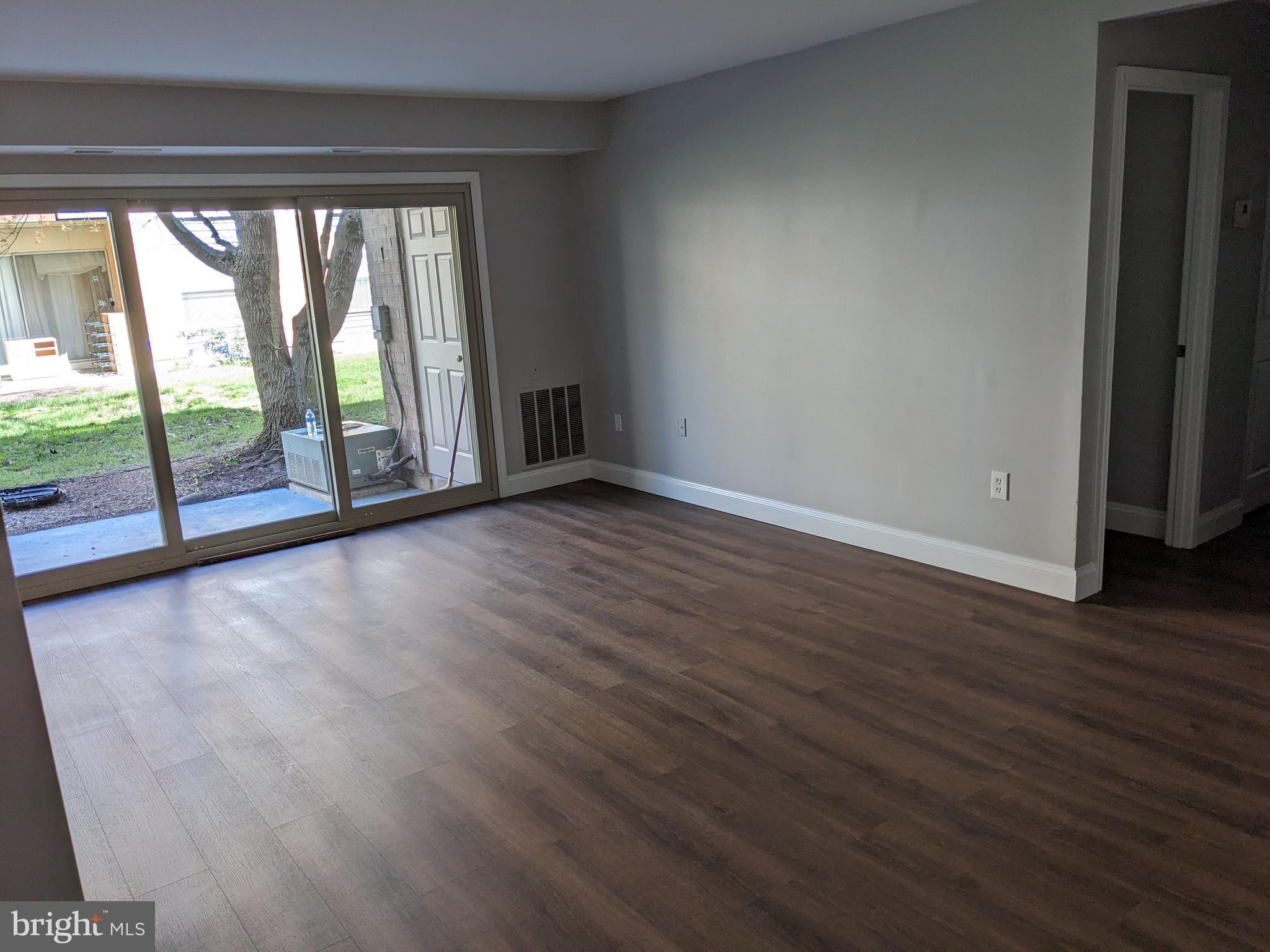 MARLOW TOWERS CONDOMINIUMS - Residential