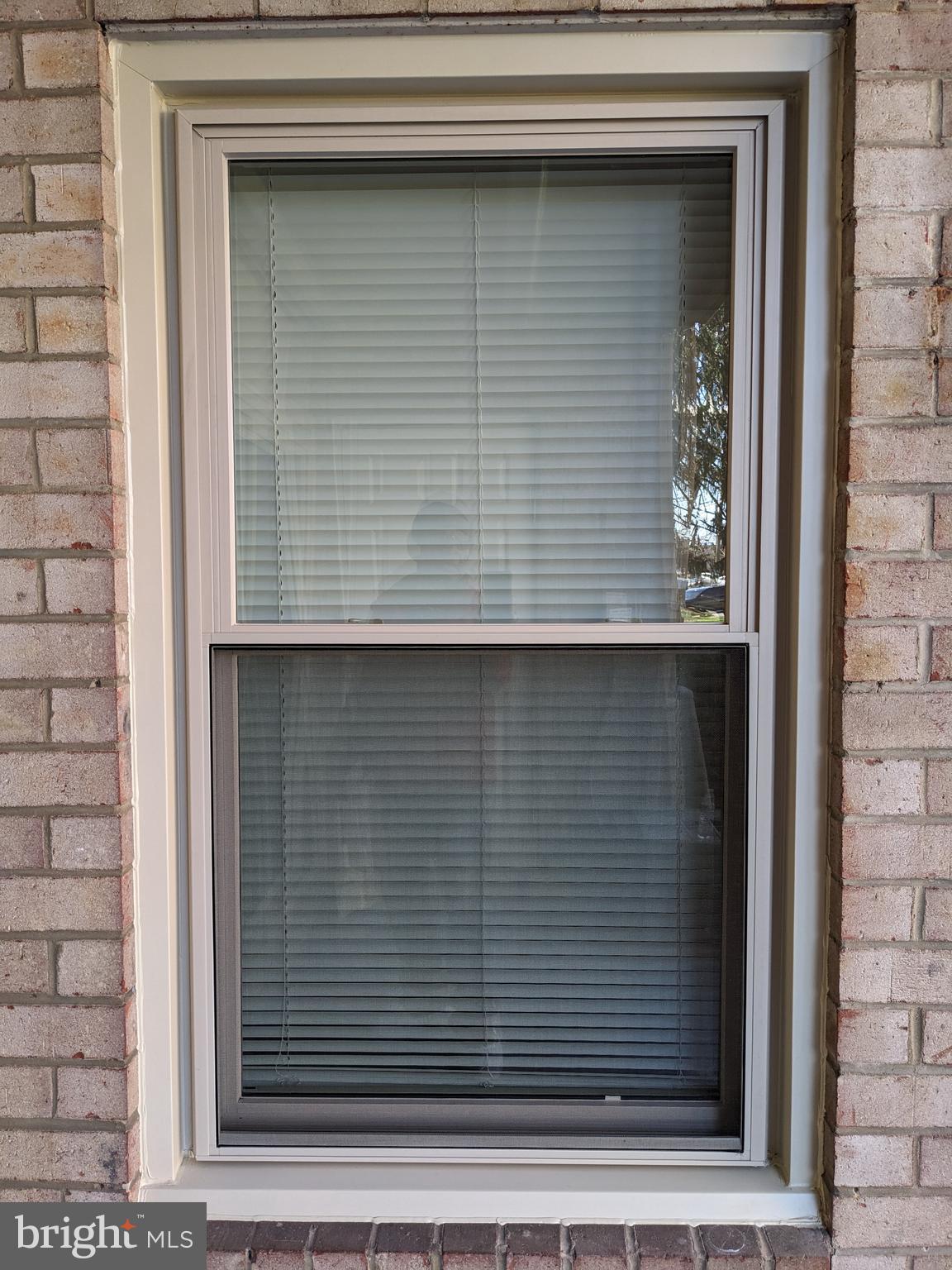 MARLOW TOWERS CONDOMINIUMS - Residential