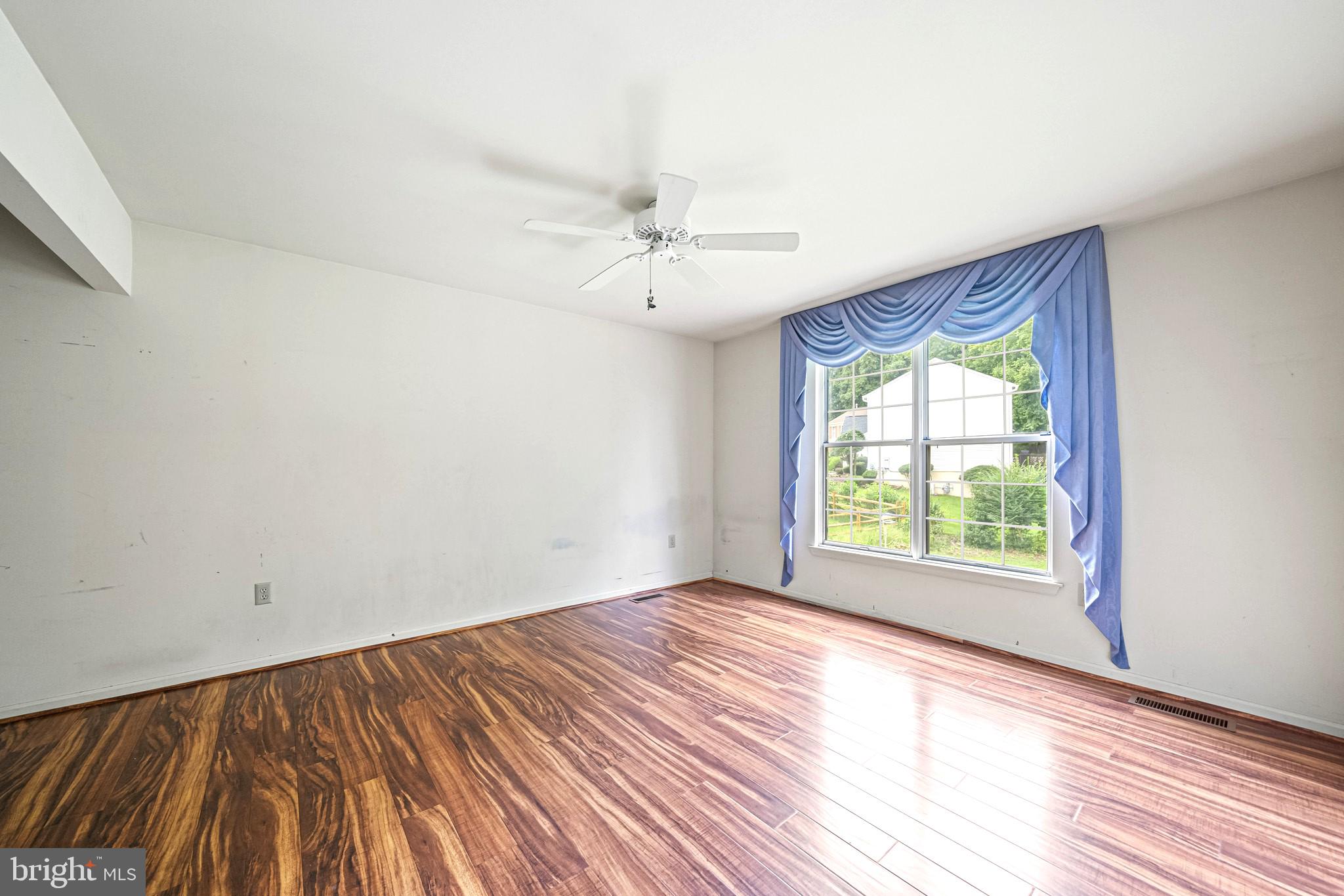 WHITE HALL FOREST PLAT 3 - Residential