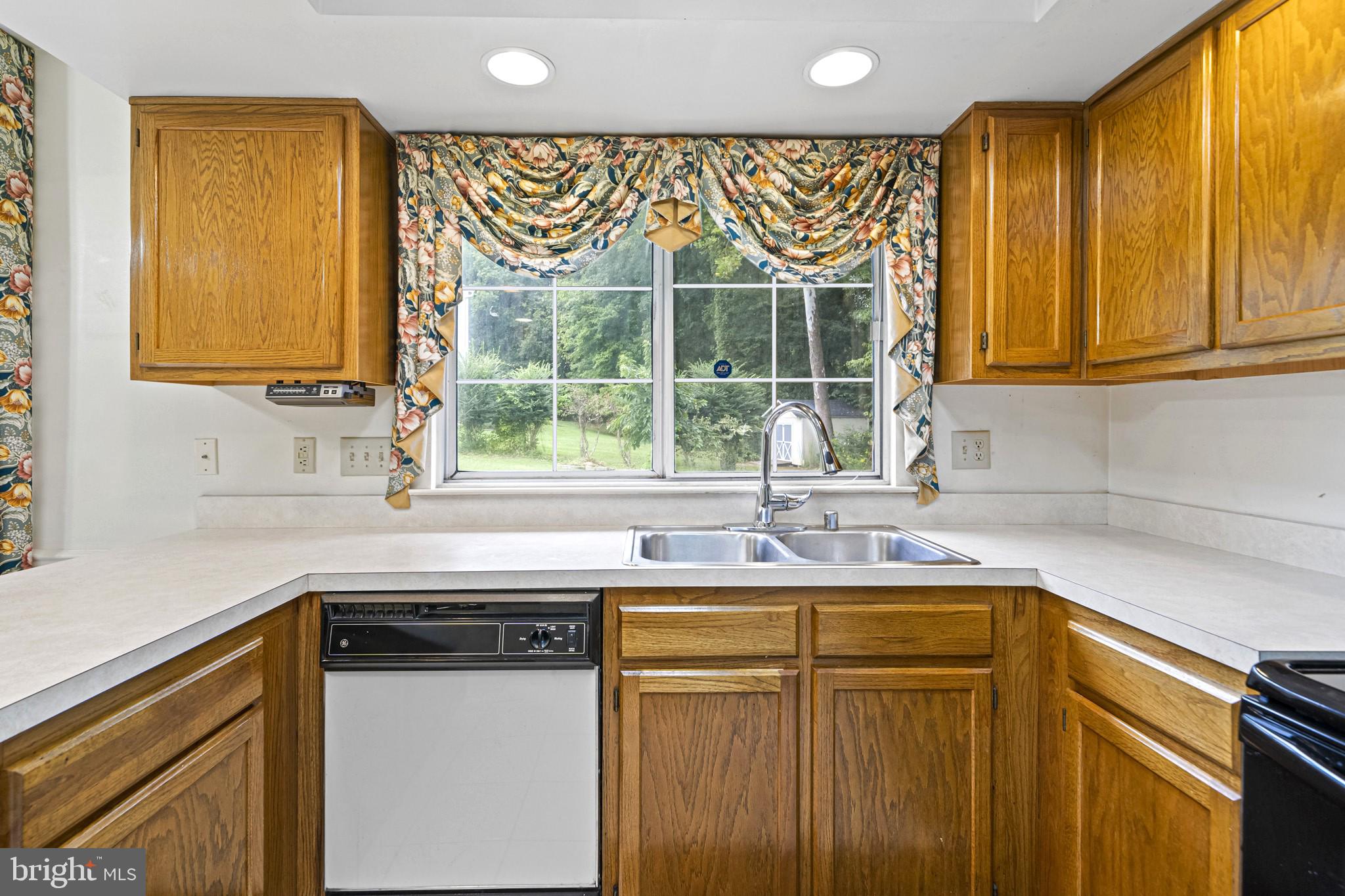 WHITE HALL FOREST PLAT 3 - Residential