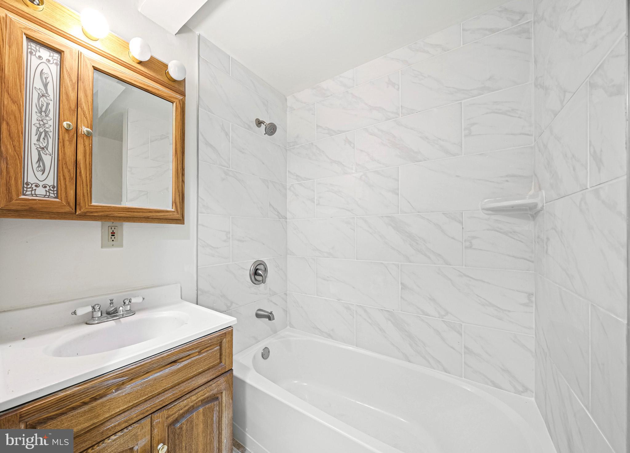 WHITE HALL FOREST PLAT 3 - Residential