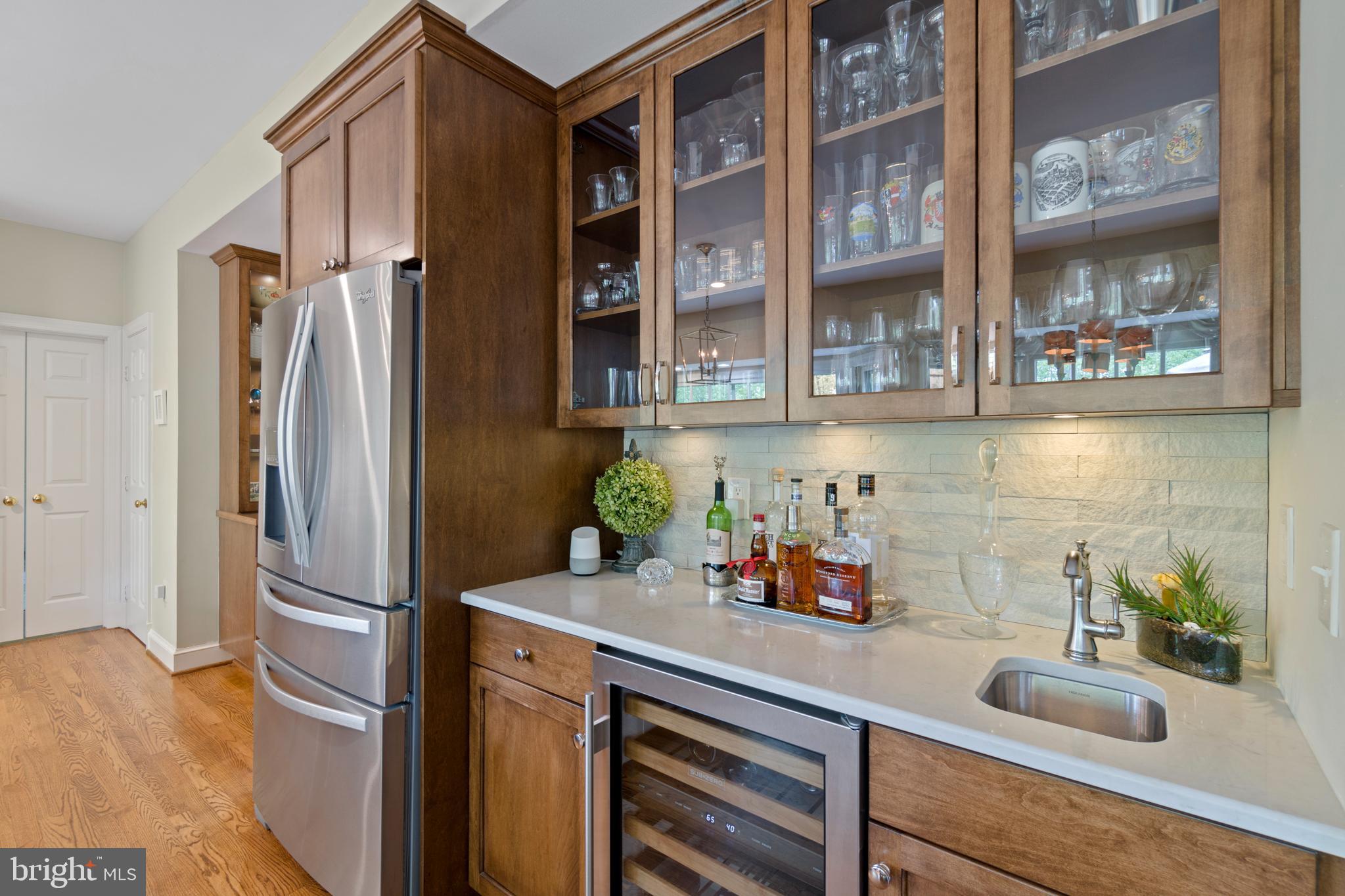 RESTON - Residential