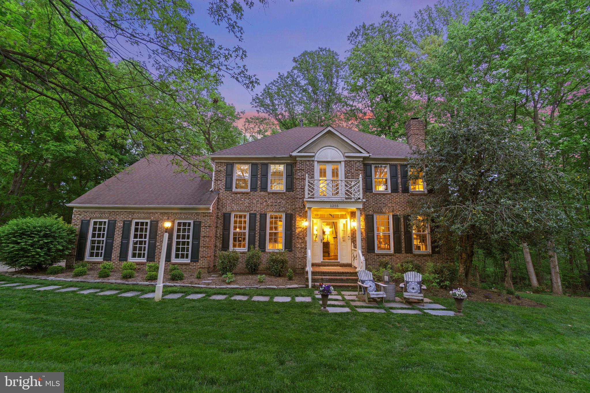 RESTON - Residential