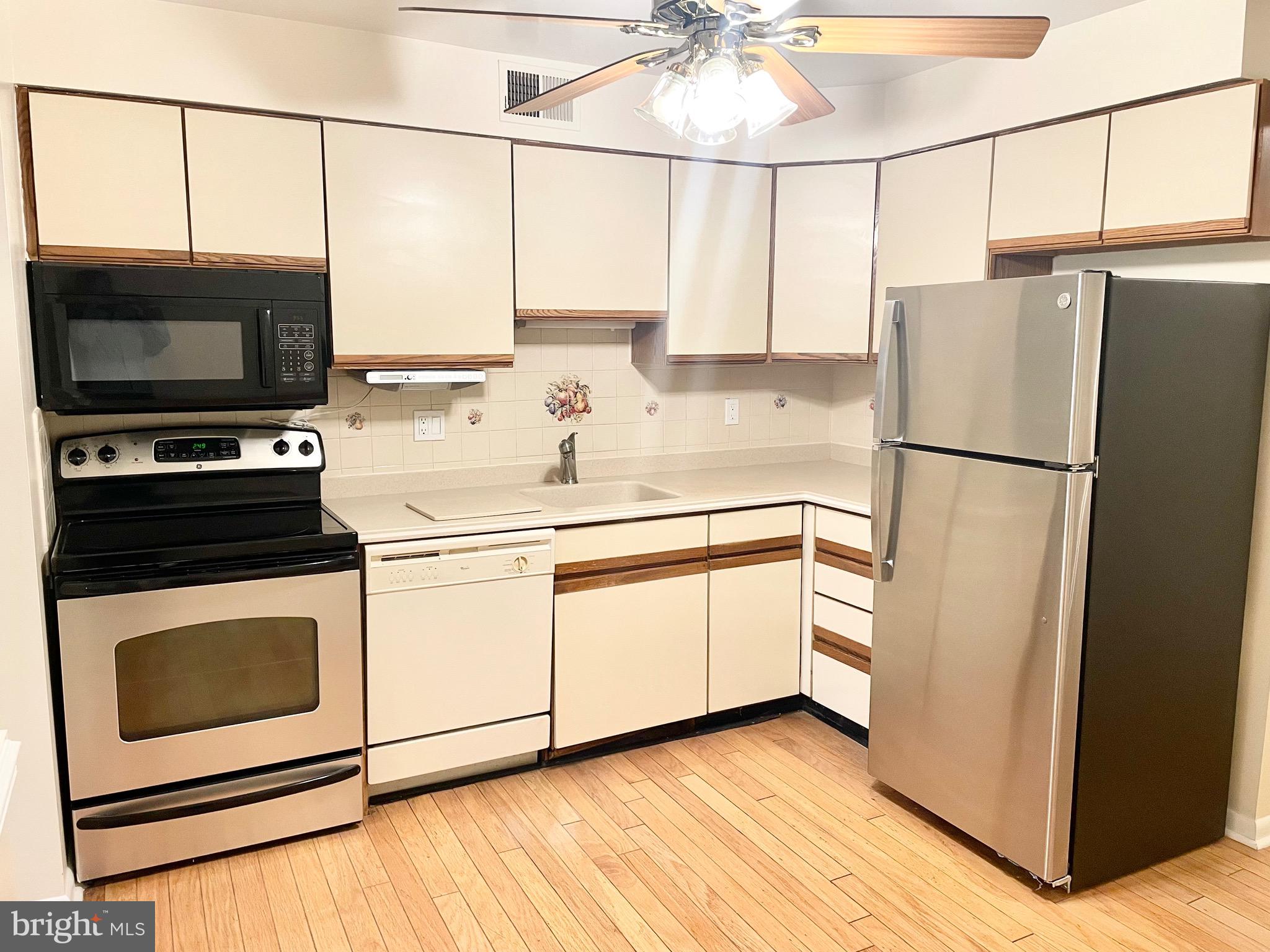 MAYS CHAPEL - Residential