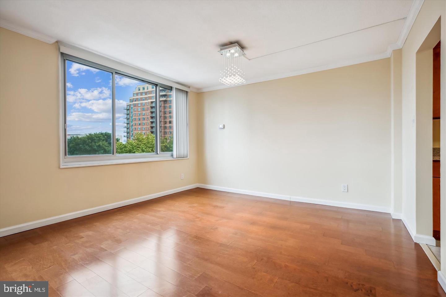 THE FORUM - Residential Lease