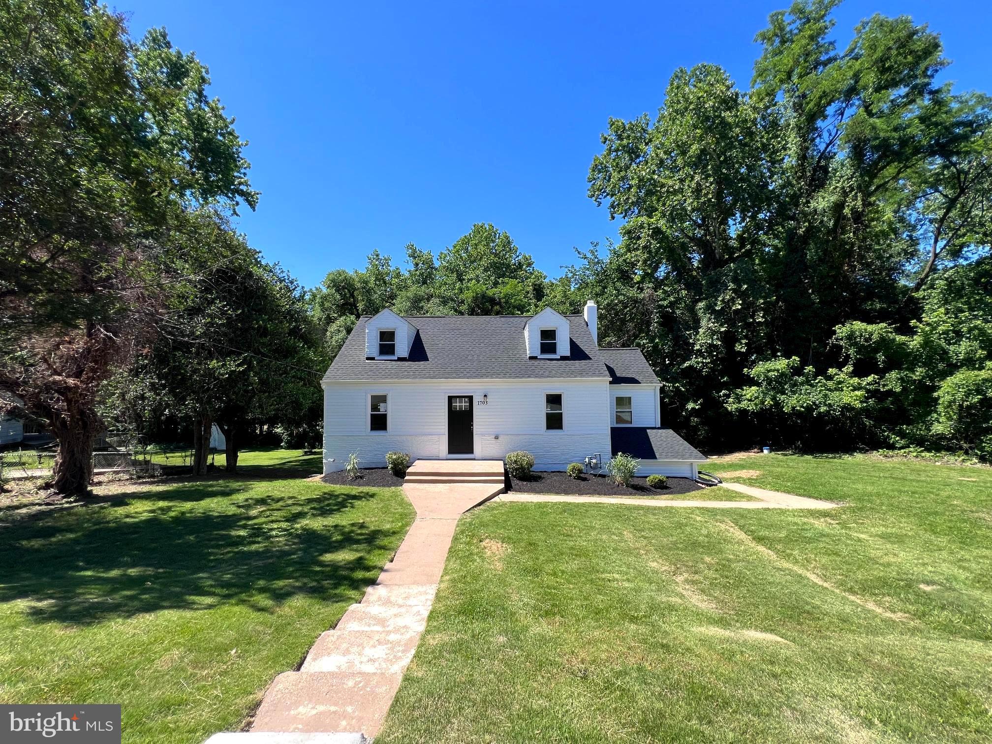 1703 LEE ROAD