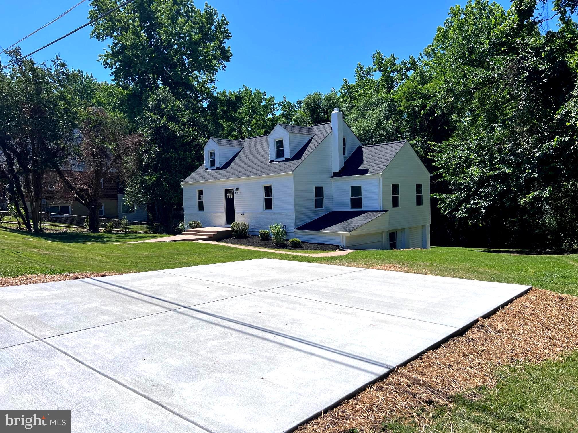 1703 LEE ROAD