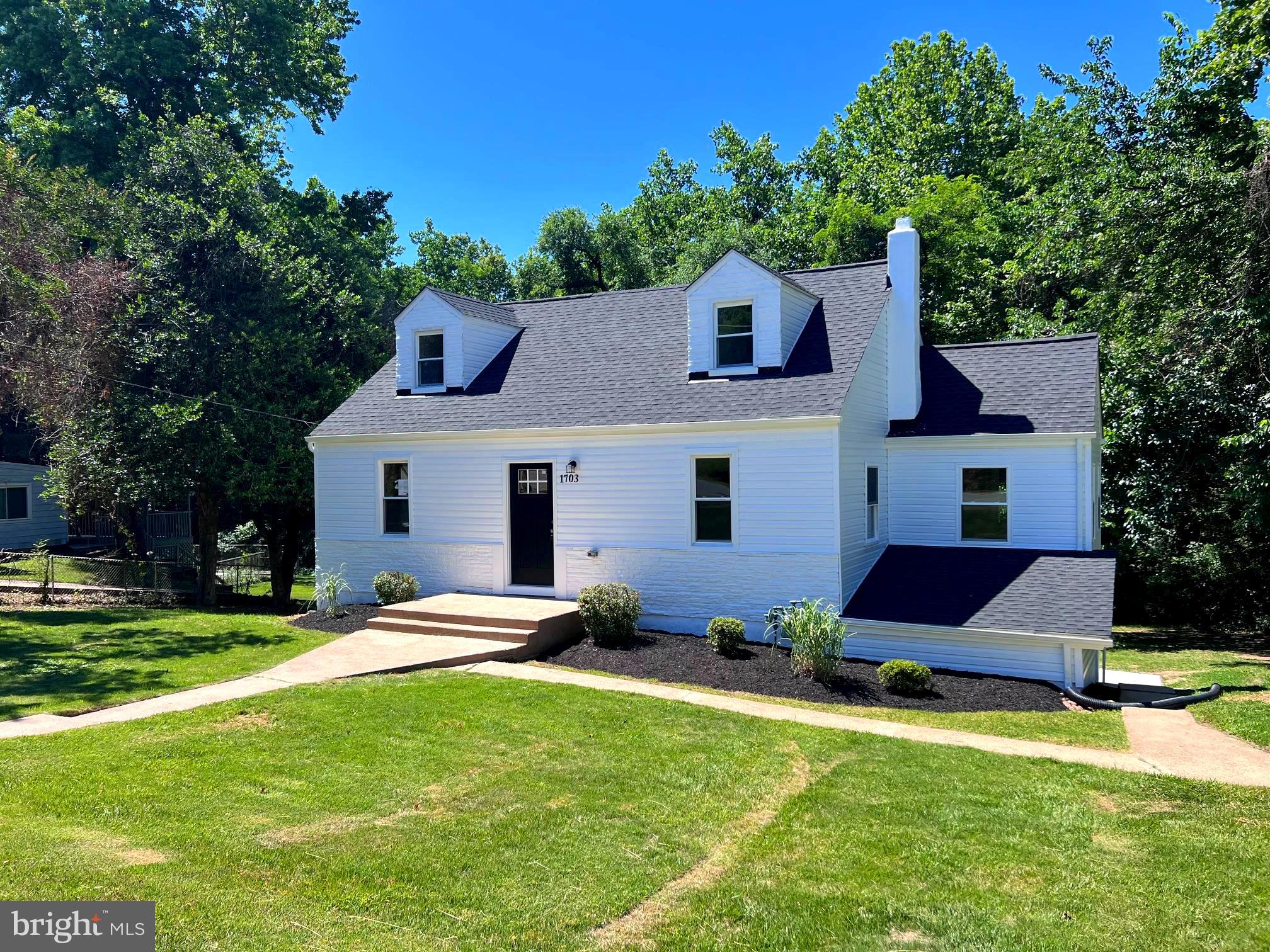 1703 LEE ROAD