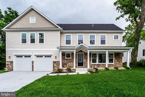 Photo of 11115 HILLSDALE DR, KENSINGTON, MD 20895 (MLS # MDMC2073056)