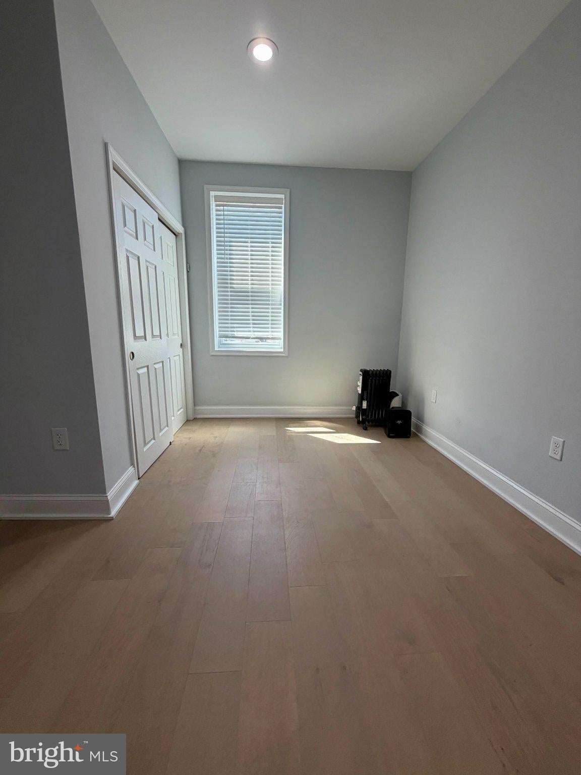 1247 SNYDER AVENUE 4