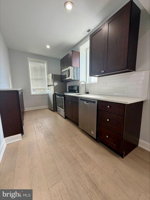 Condo For Rent - 1247 Snyder Avenue #4<br/> PHILADELPHIA, PA 19148