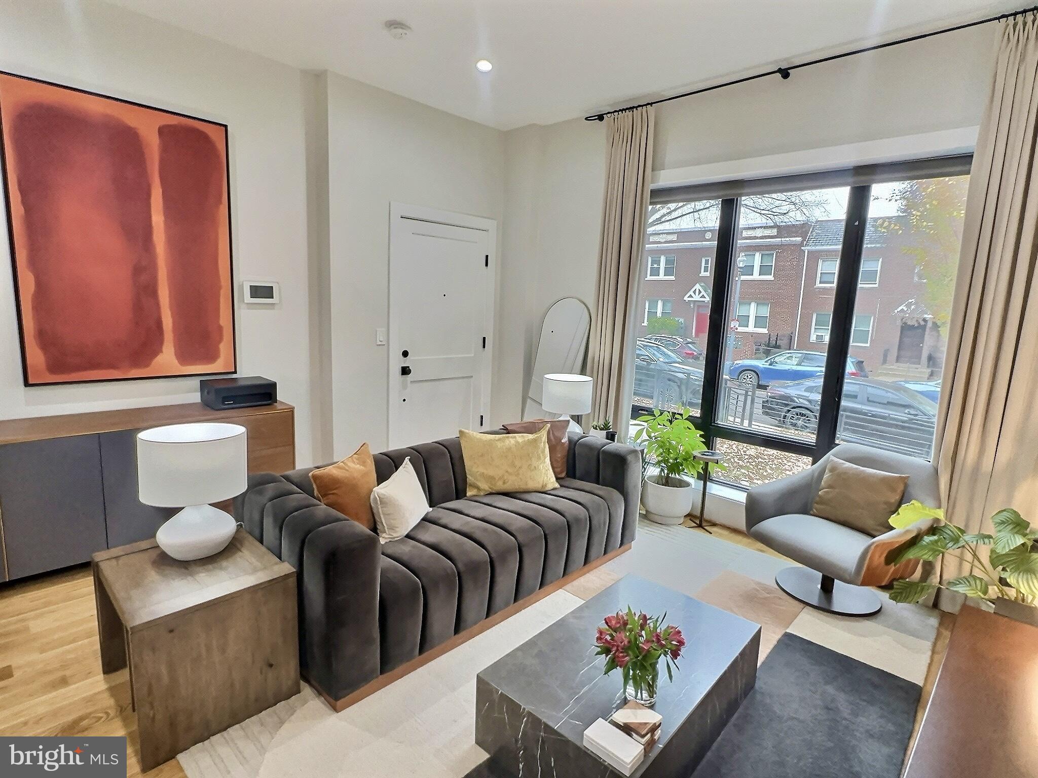 1420 STAPLES STREET NE 1