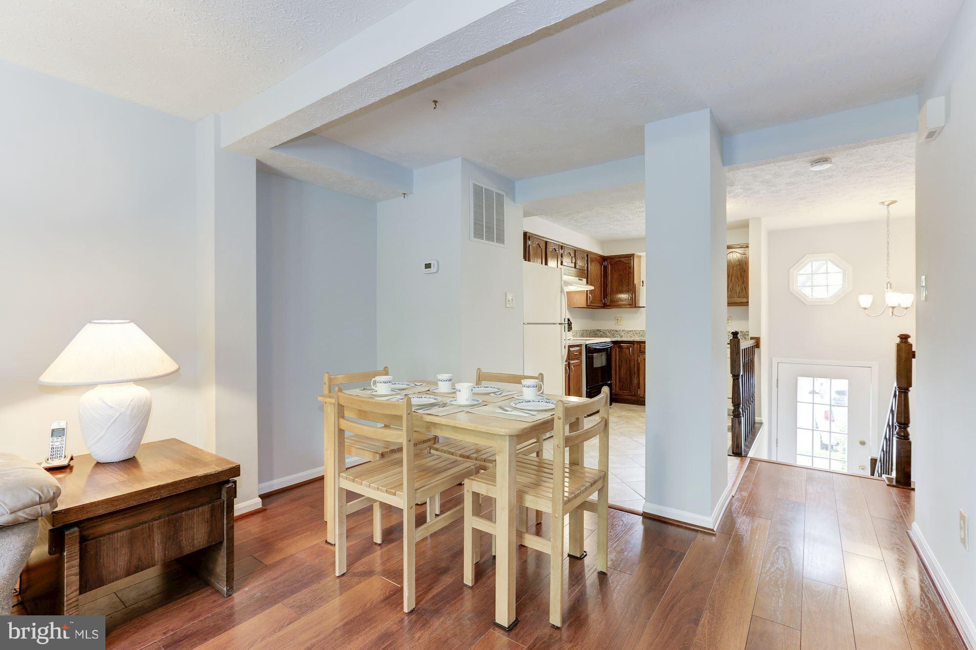 RESTON - Residential