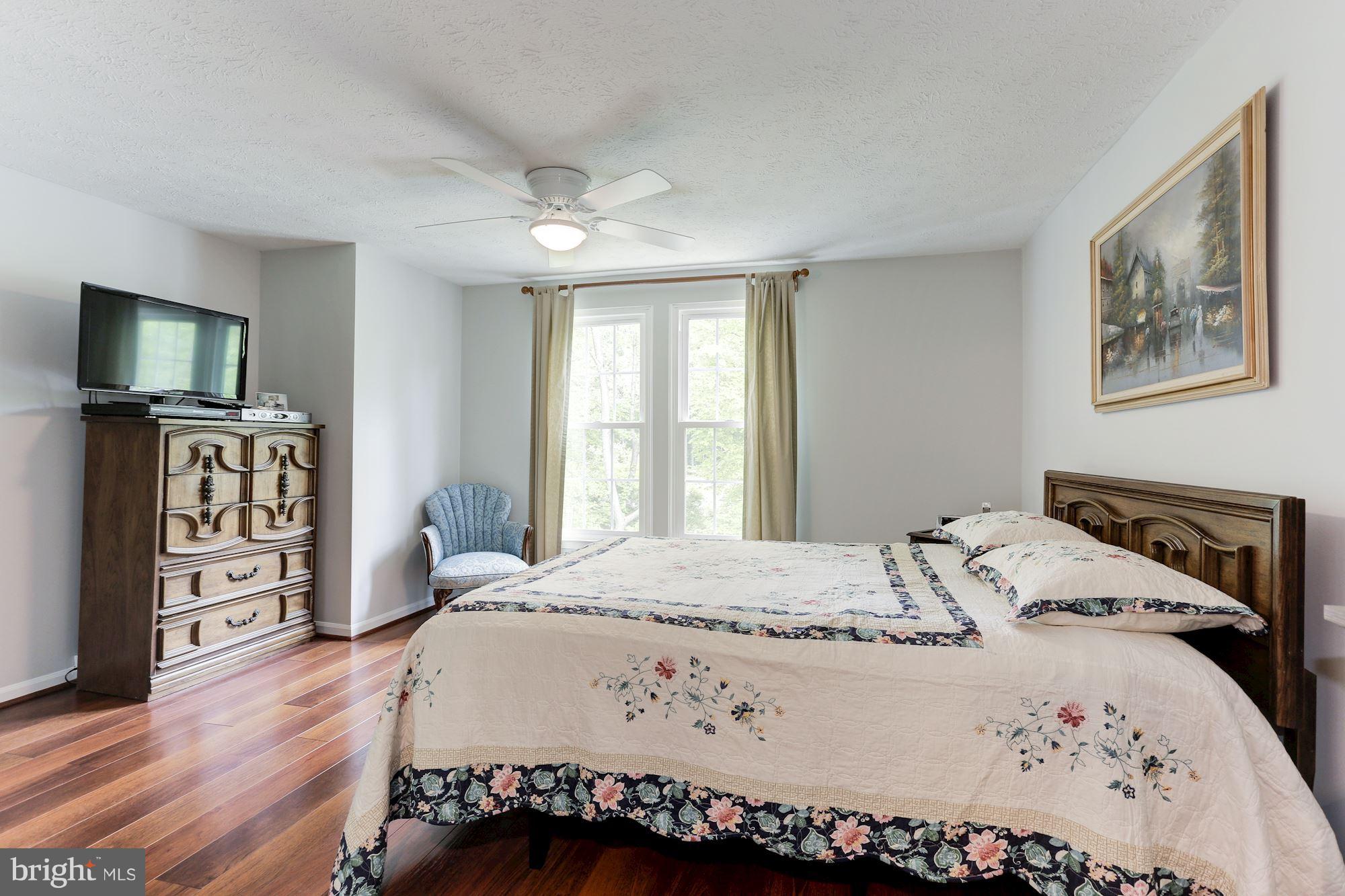 RESTON - Residential