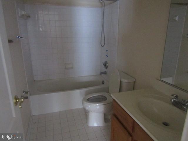 PINES OF LAUREL-PLAT 13- - Residential