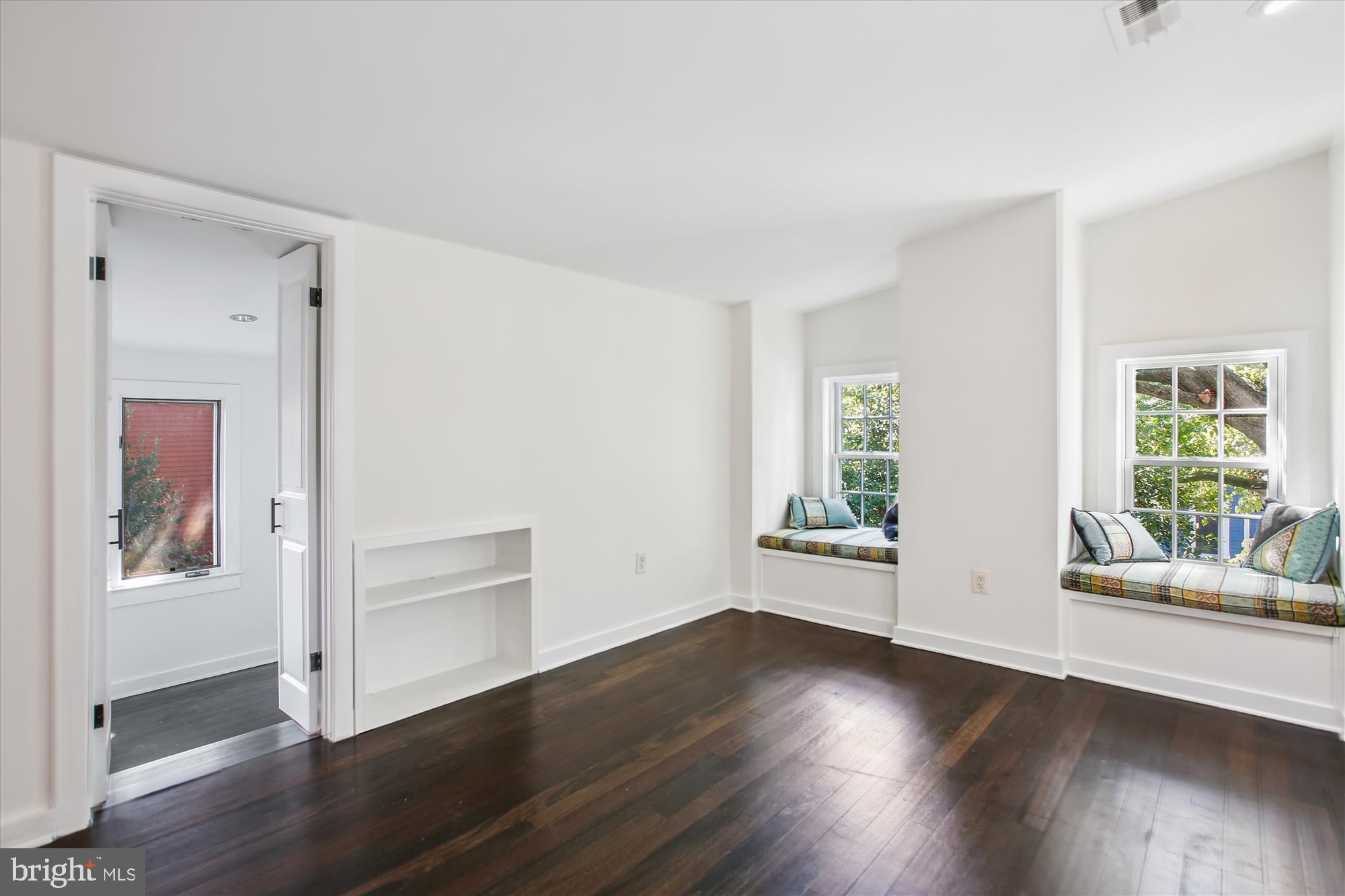 OLD TOWN ALEXANDRIA - Residential Lease