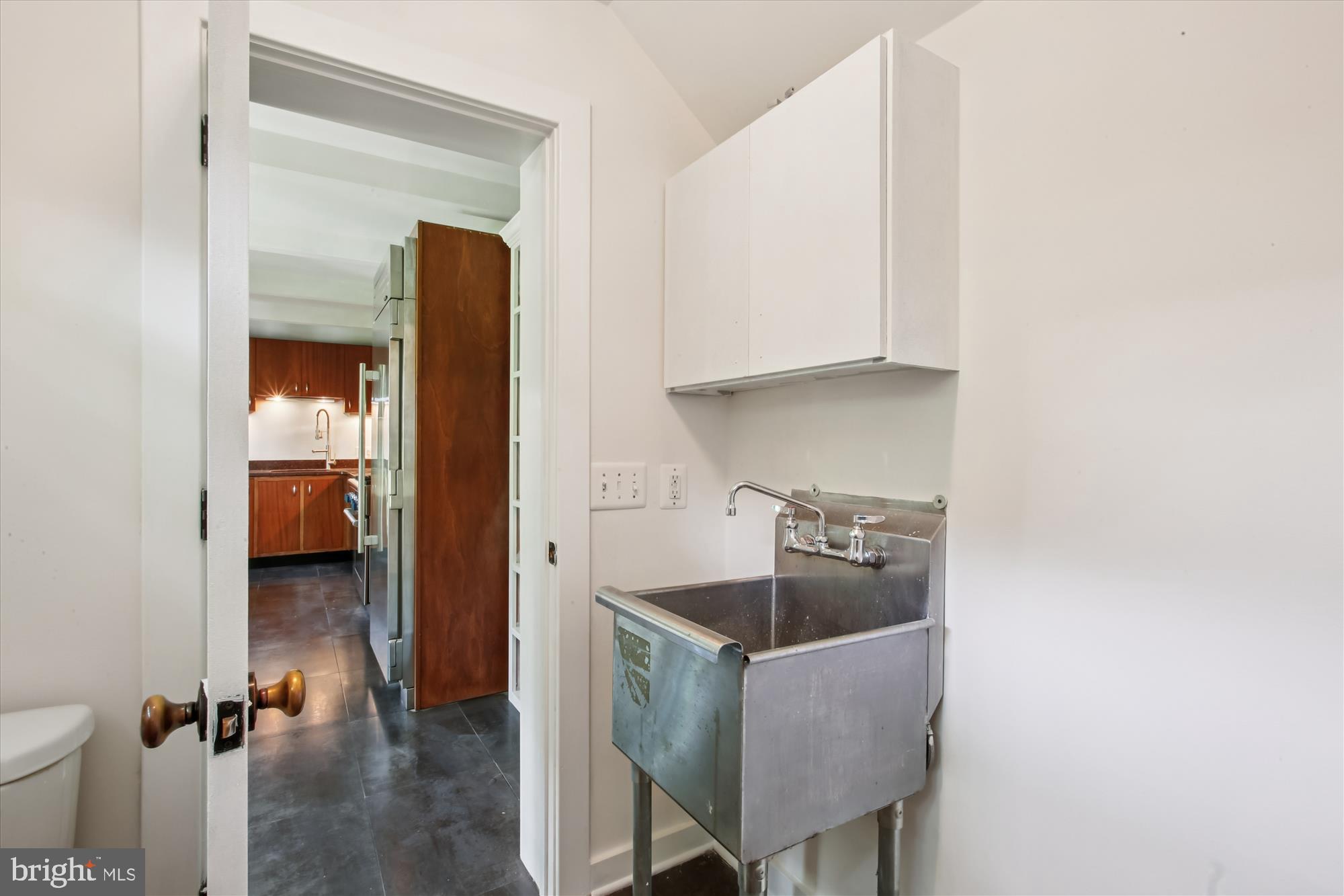OLD TOWN ALEXANDRIA - Residential Lease