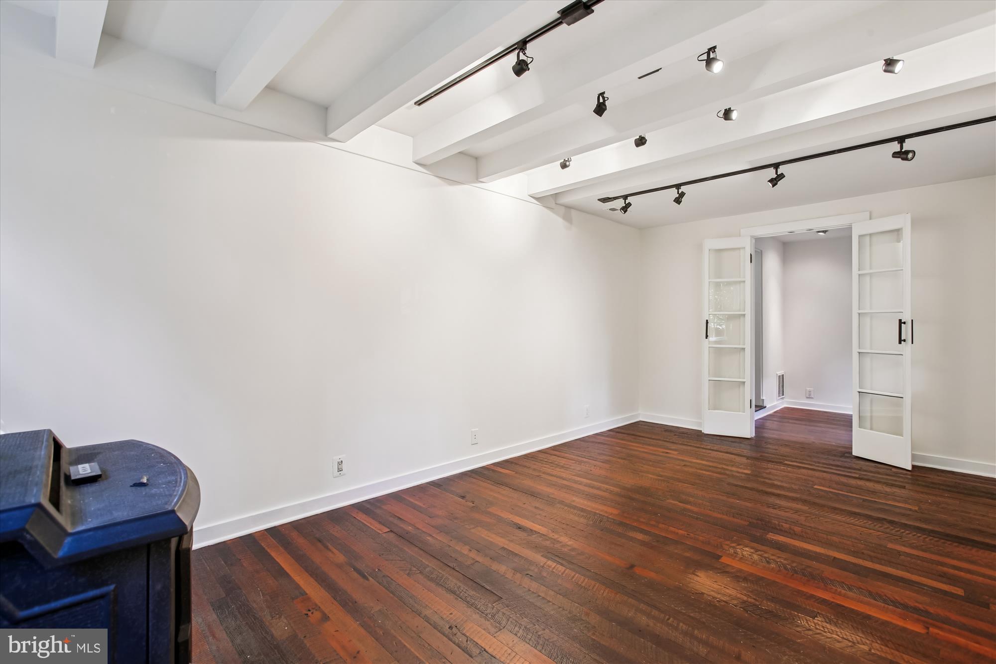 OLD TOWN ALEXANDRIA - Residential Lease