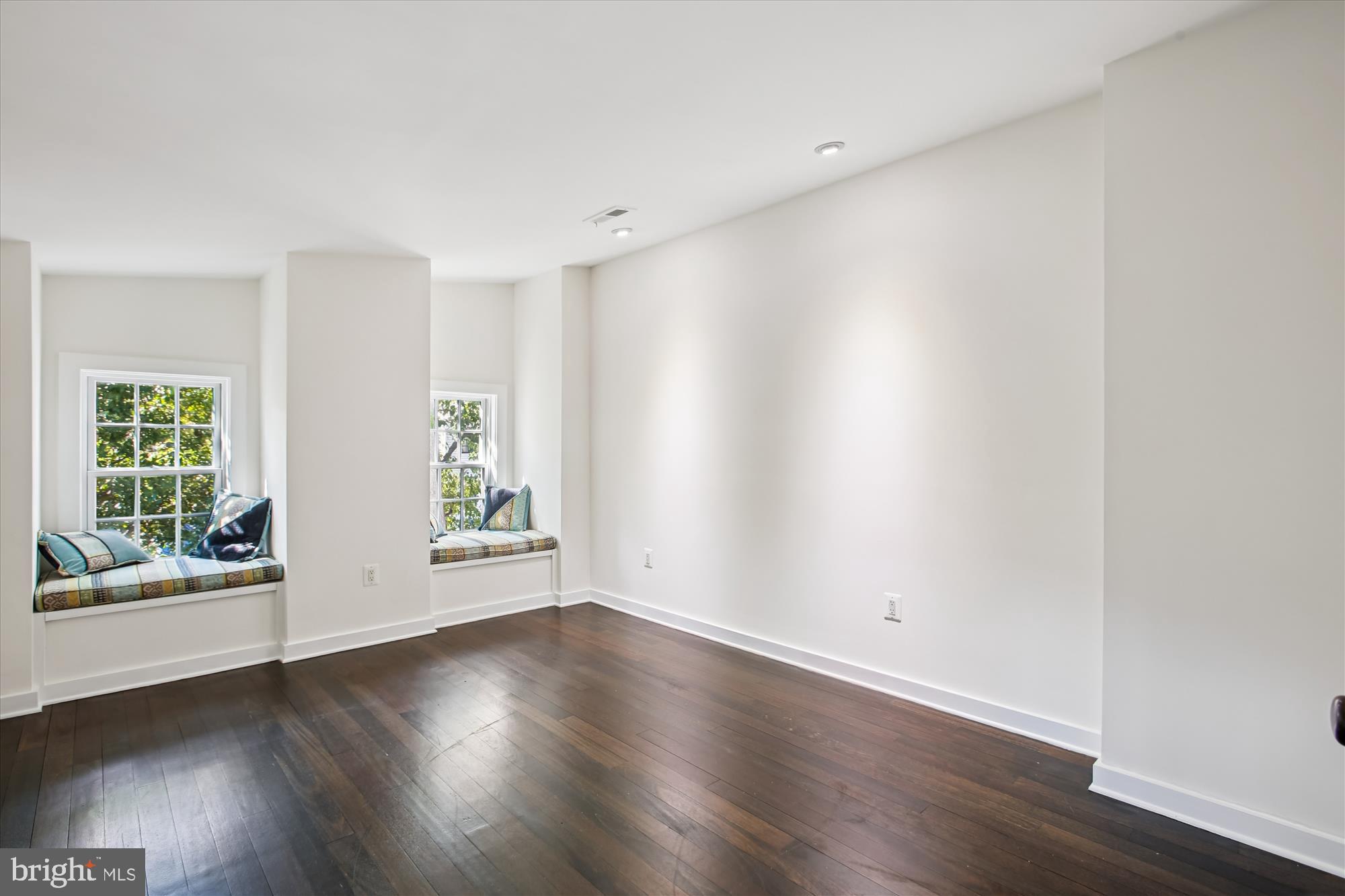 OLD TOWN ALEXANDRIA - Residential Lease