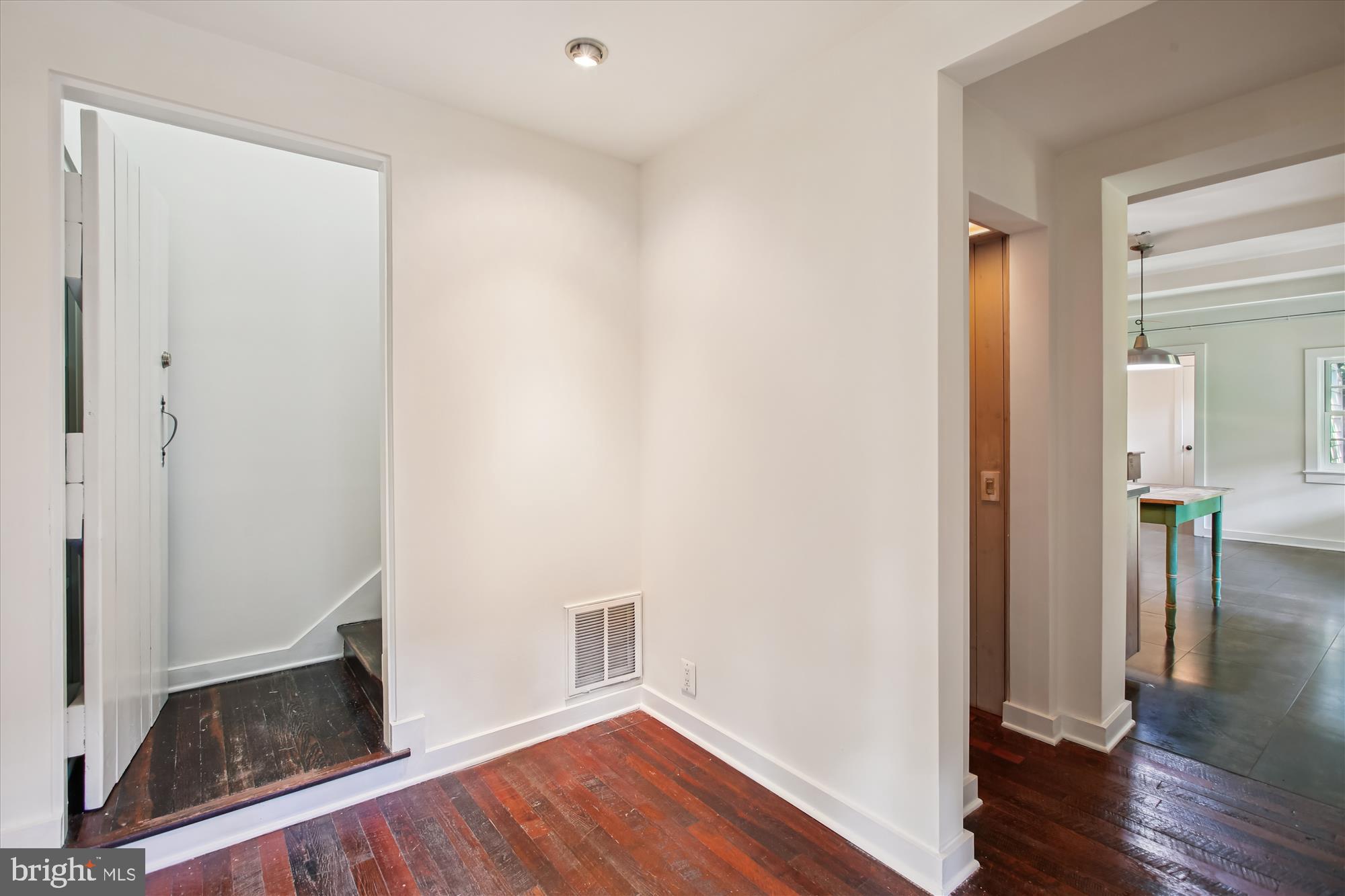 OLD TOWN ALEXANDRIA - Residential Lease