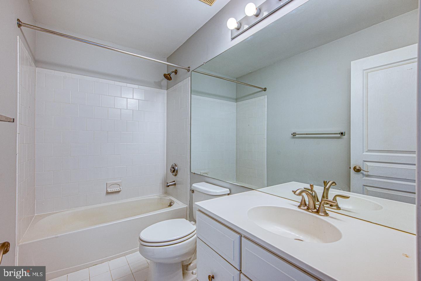 BROOKSIDE - Residential