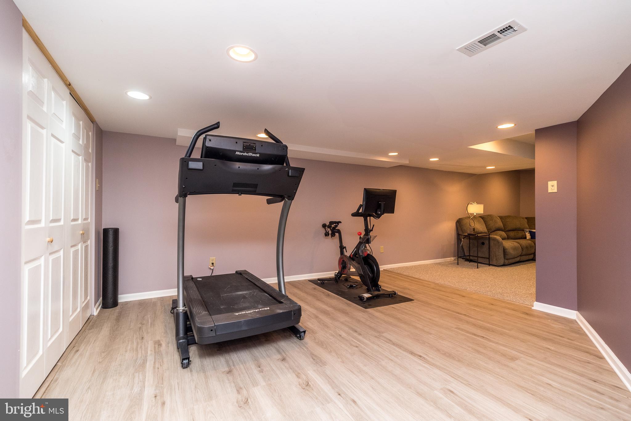 BUCKINGHAM FOREST - Residential