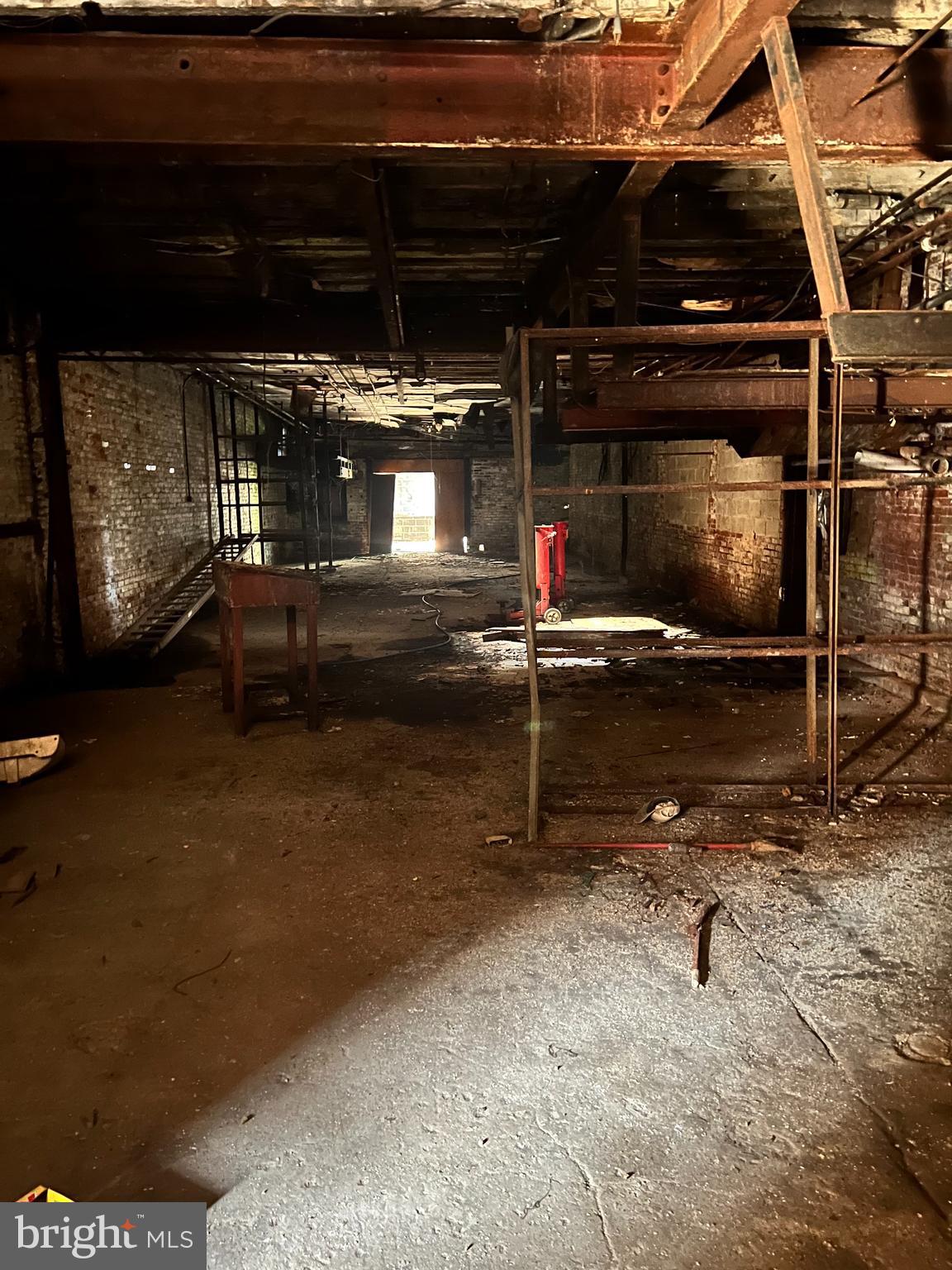 WEST POWELTON - Land