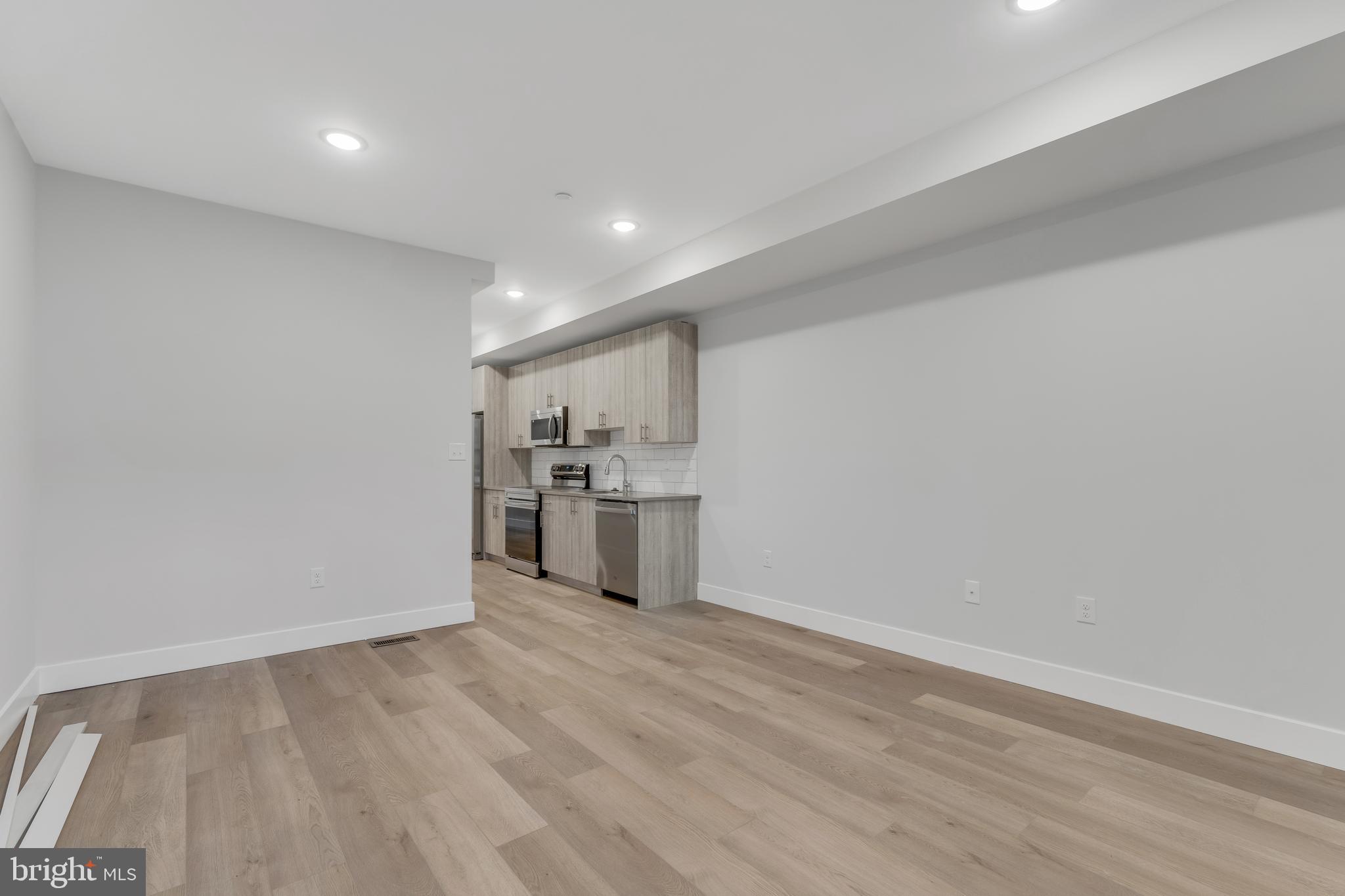3213 N 13TH STREET UNIT 2