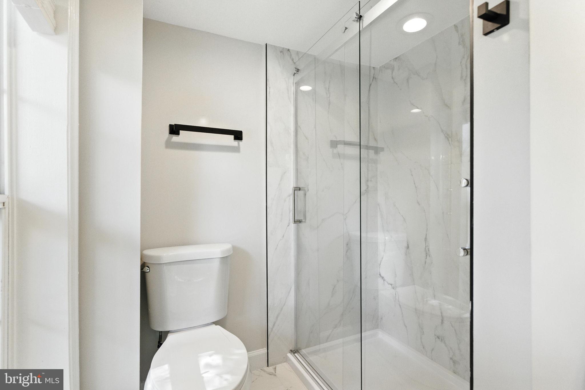 LAUREL - Residential