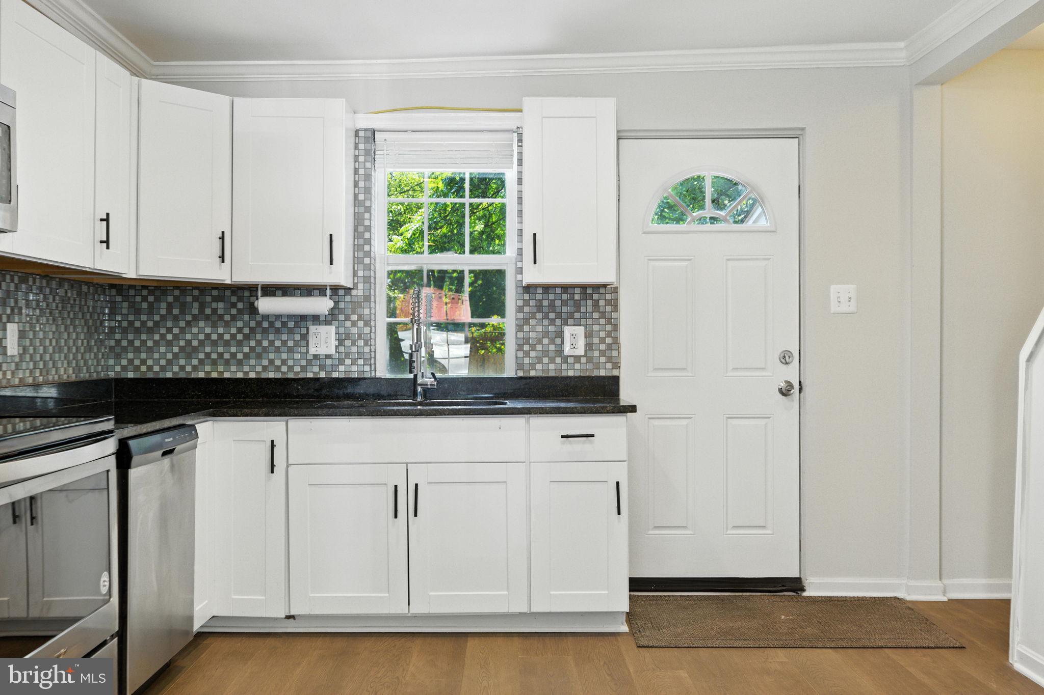 LAUREL - Residential