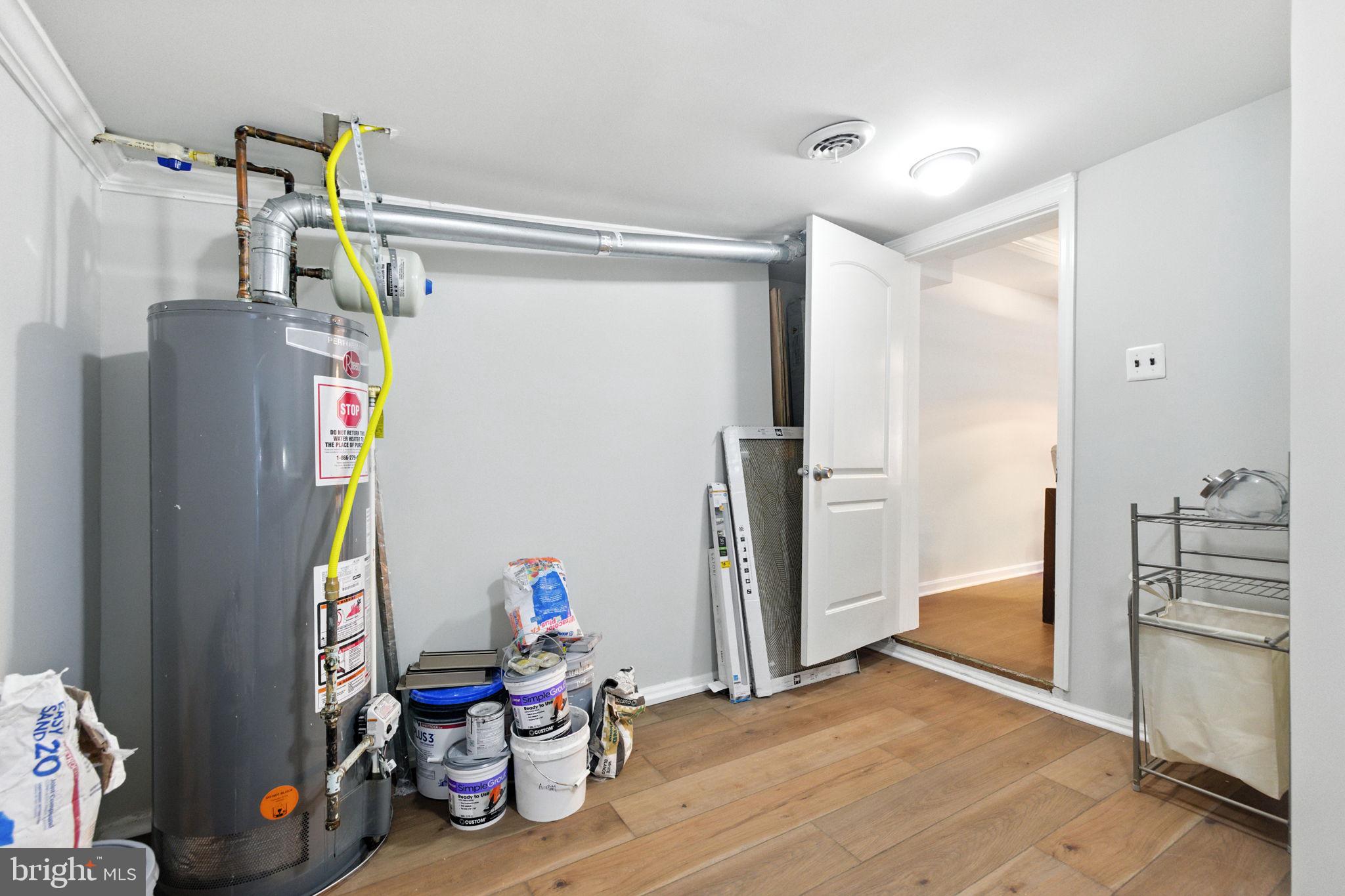 LAUREL - Residential