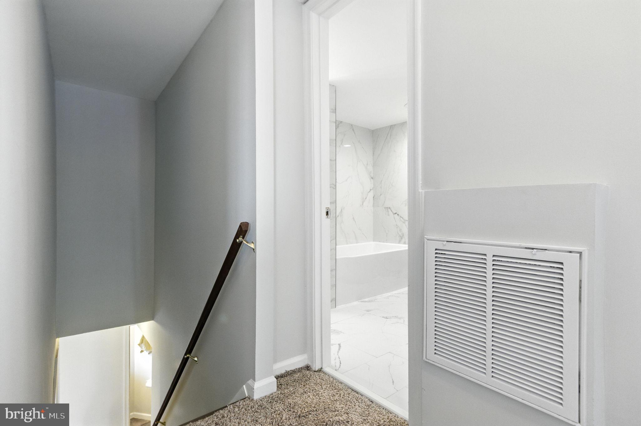 LAUREL - Residential