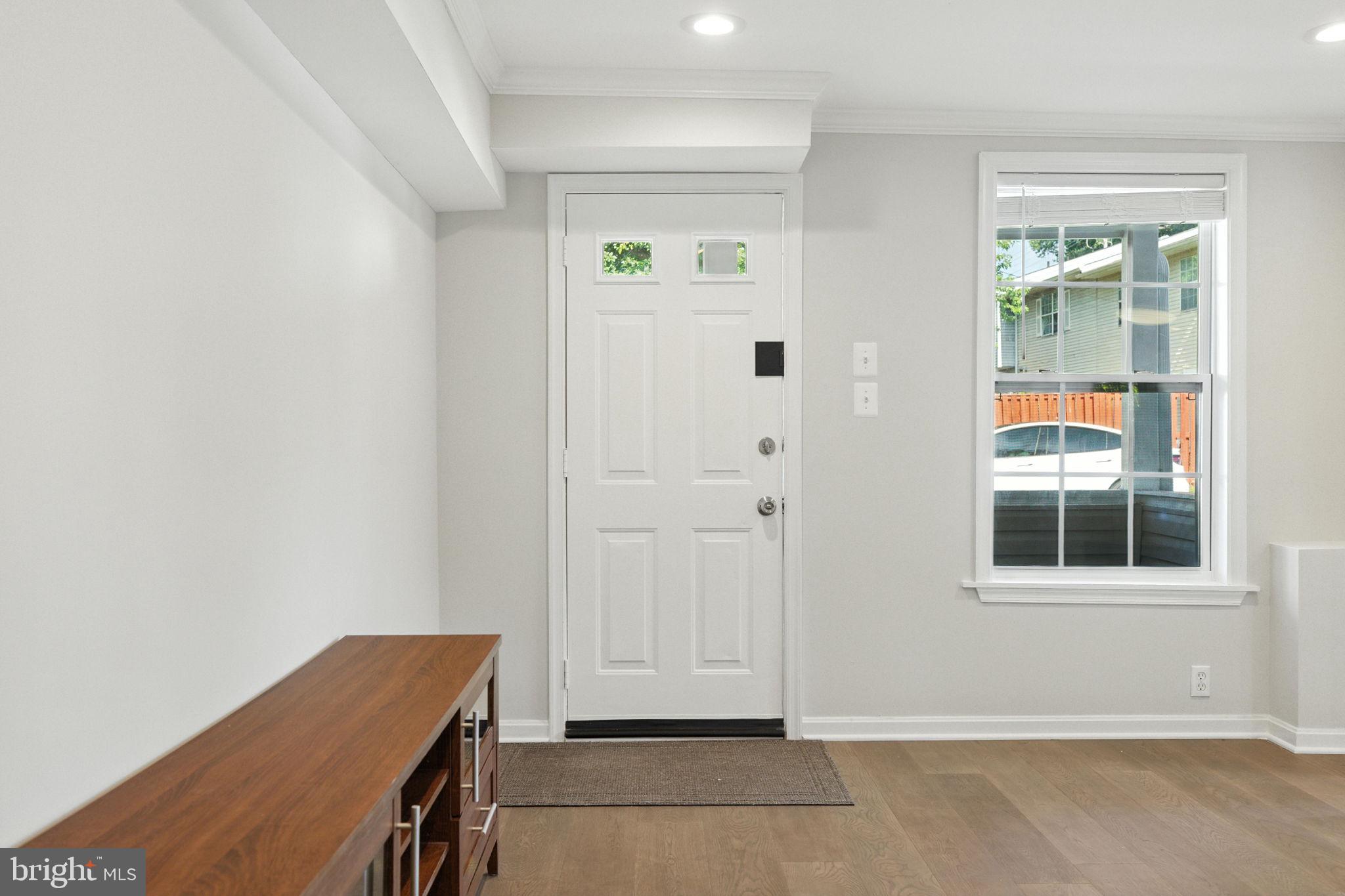 LAUREL - Residential