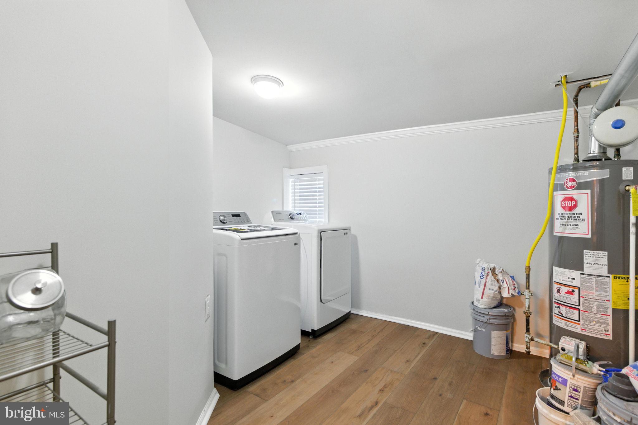 LAUREL - Residential