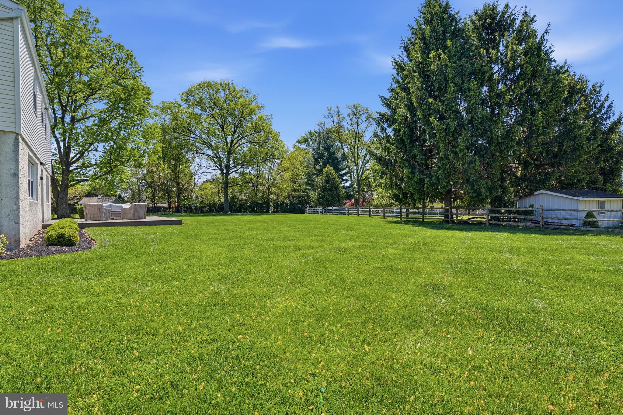 WINDMILL VIL WEST - Residential