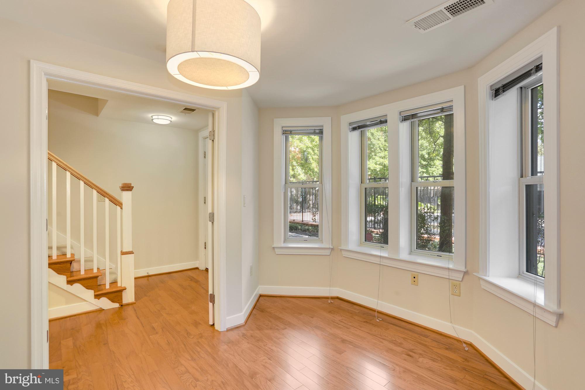 VISTA ON COURTHOUSE - Residential