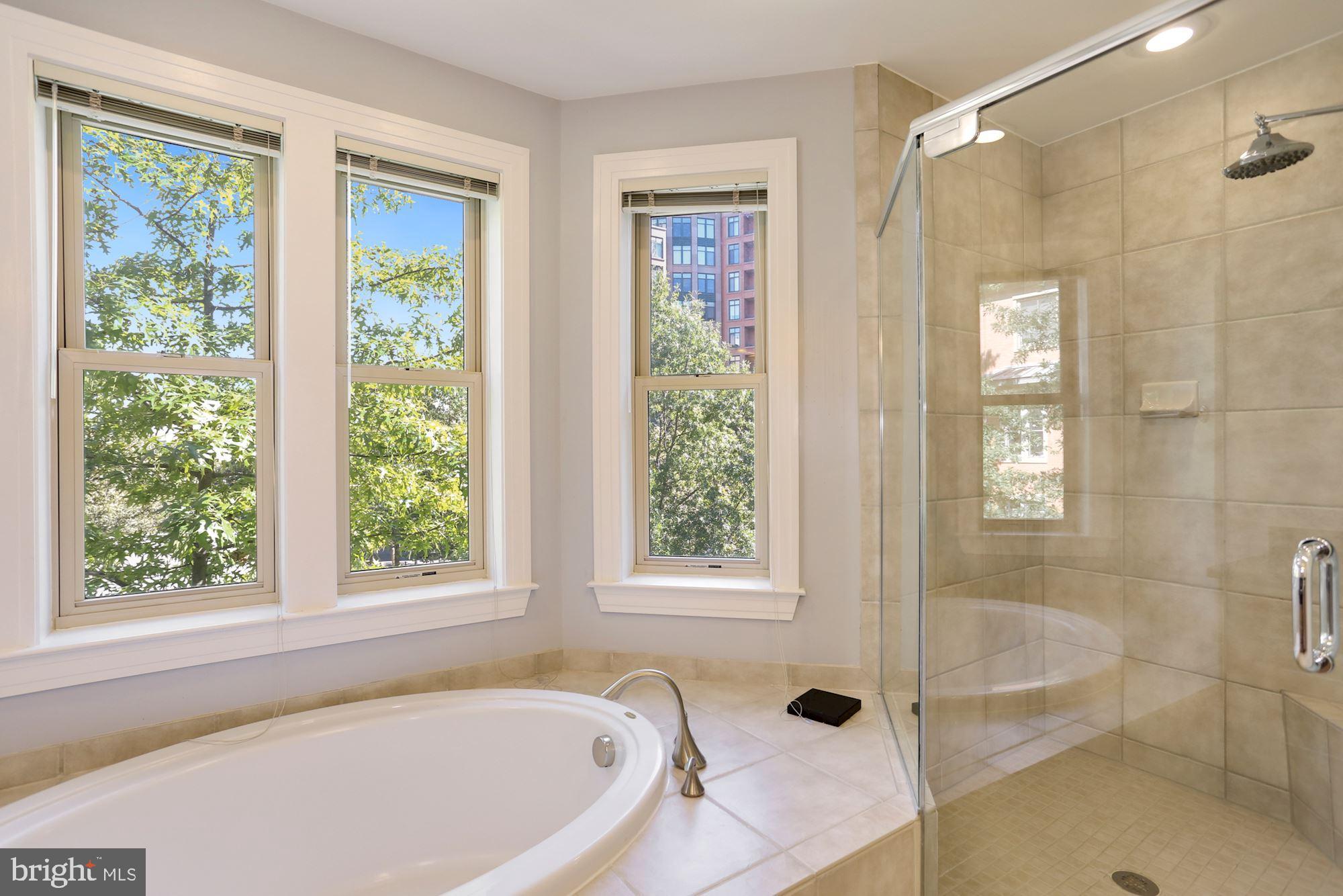 VISTA ON COURTHOUSE - Residential