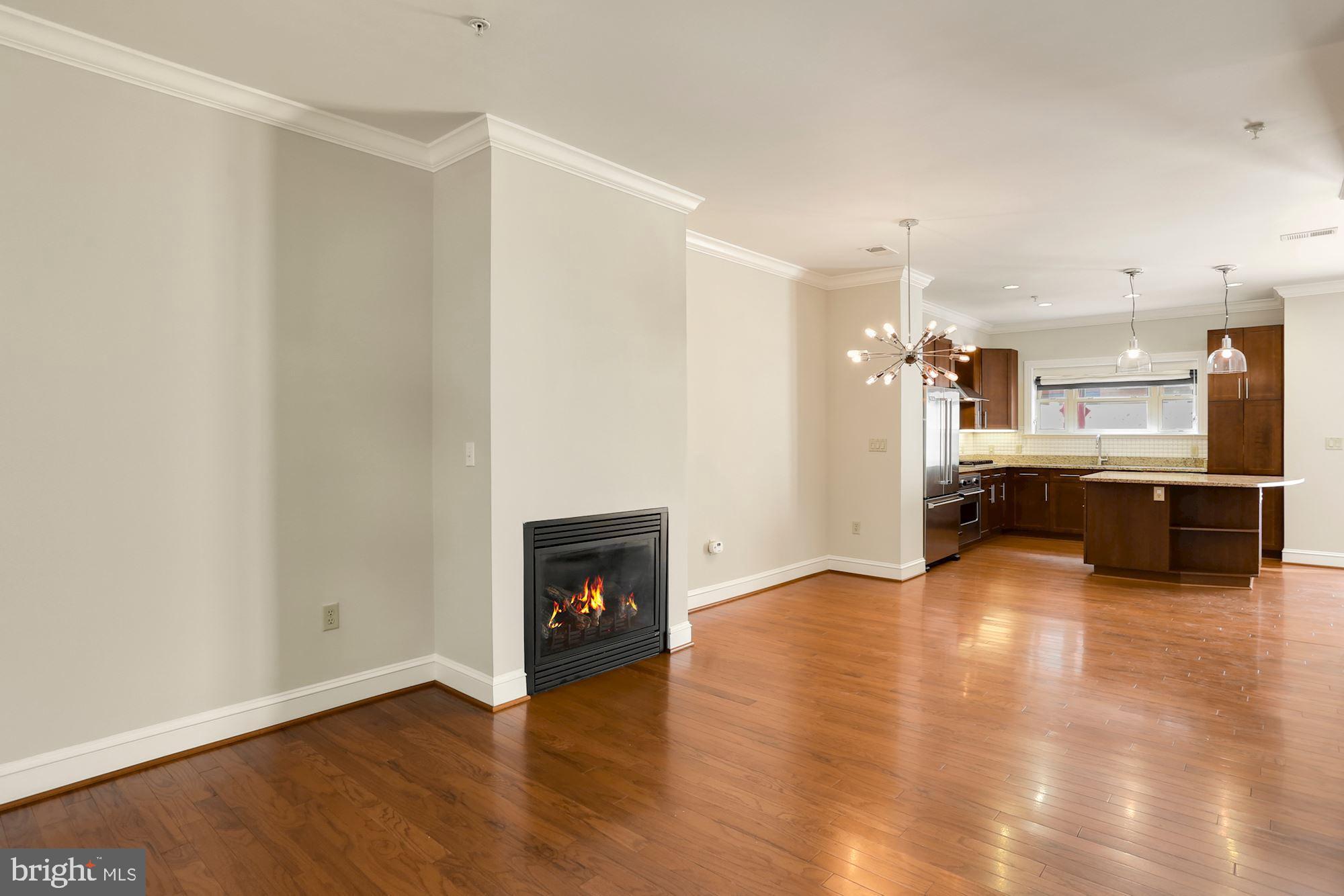 VISTA ON COURTHOUSE - Residential