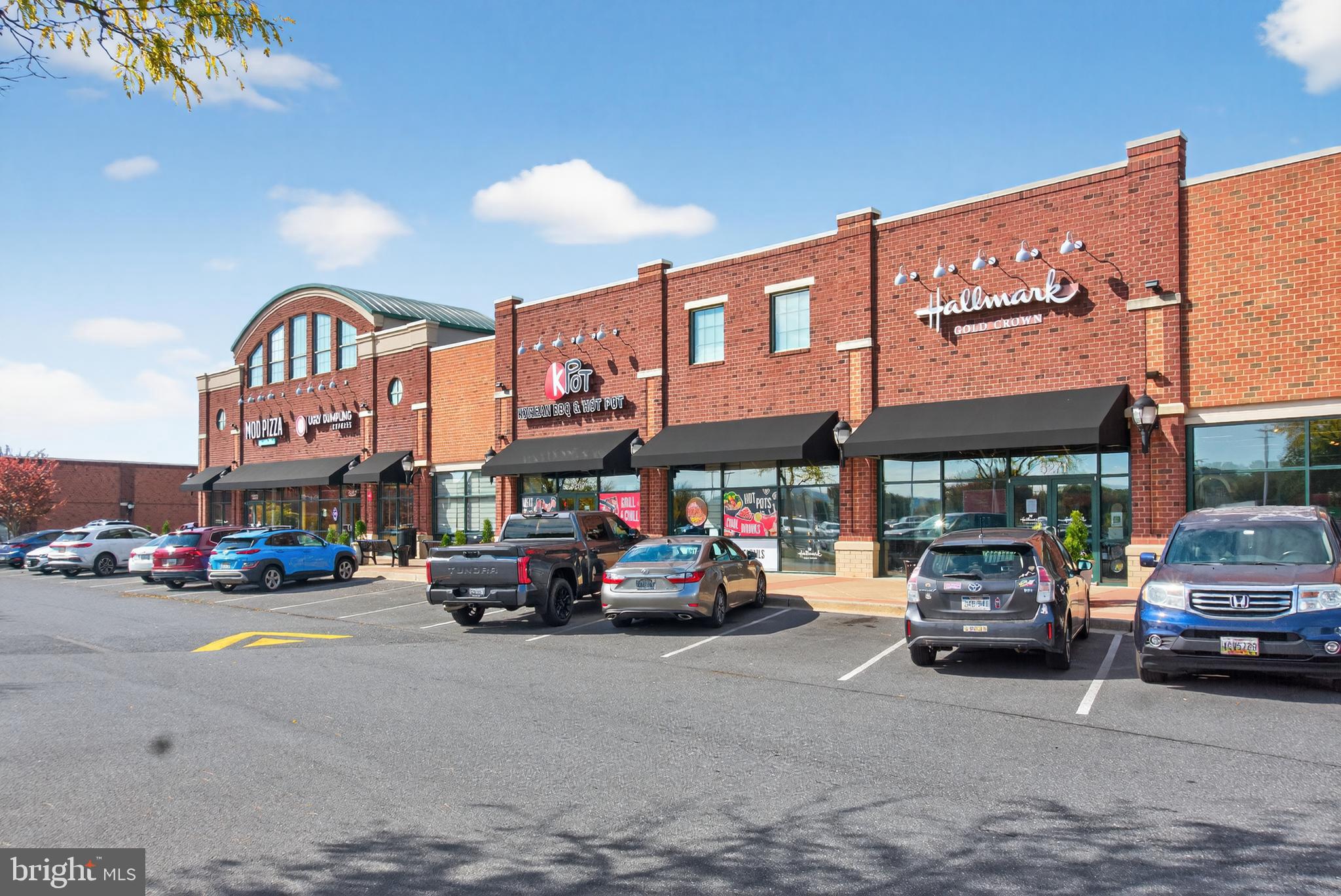 CRESTWOOD VILLAGE - Residential