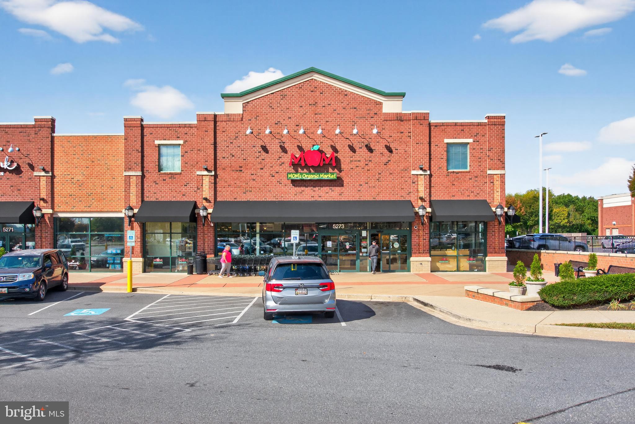 CRESTWOOD VILLAGE - Residential