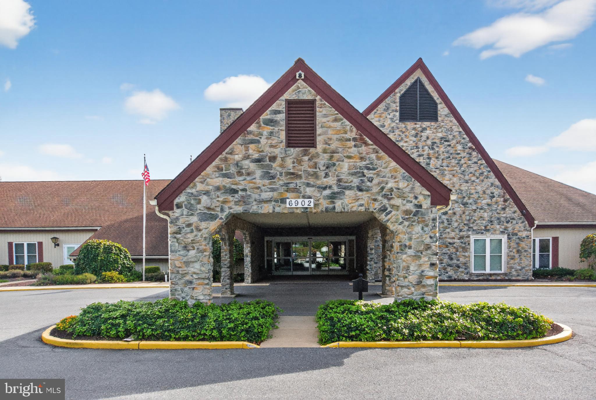 CRESTWOOD VILLAGE - Residential